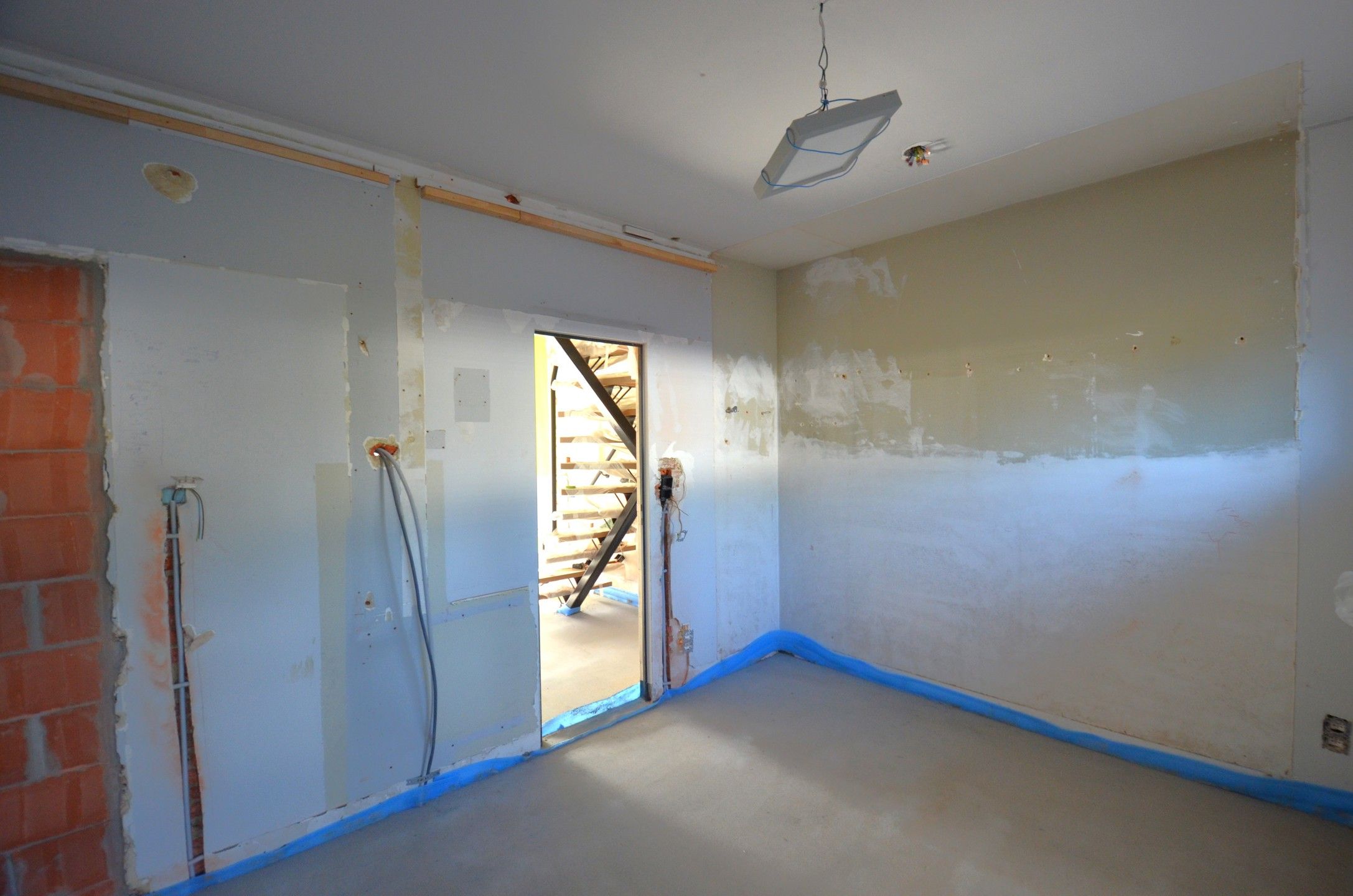 Af te werken woning met 2 slaapkamers foto 13