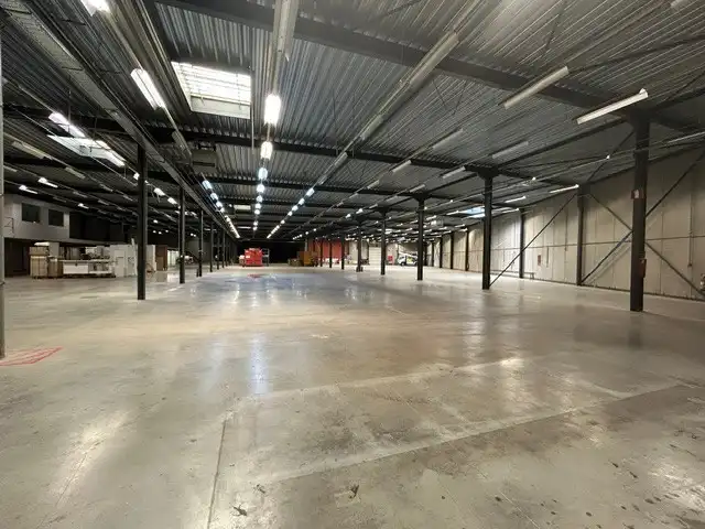 REPRESENTATIEF BEDRIJFSGEBOUW MET KANTOREN EN DUURZAME ENERGIE OP TOPLOCATIE TE HEUSEN - ZOLDER foto 20