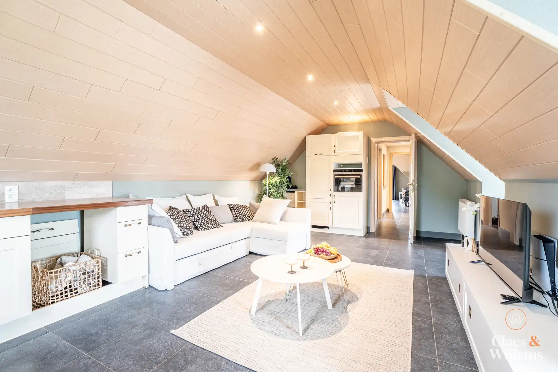 Ruime villa te koop in Dilbeek vrij beroep/ kangoeroewonen foto 28