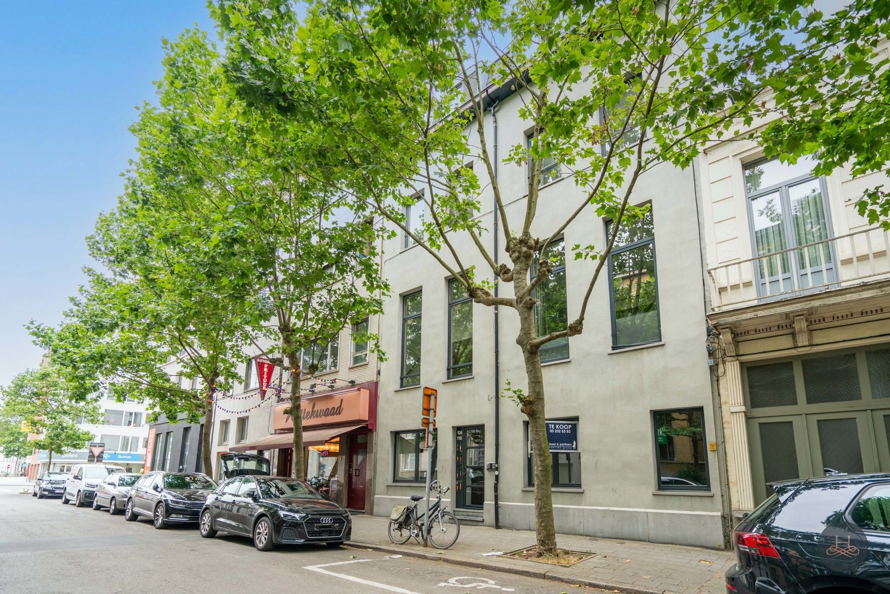 Lichtrijke duplex met terras op toplocatie foto 14