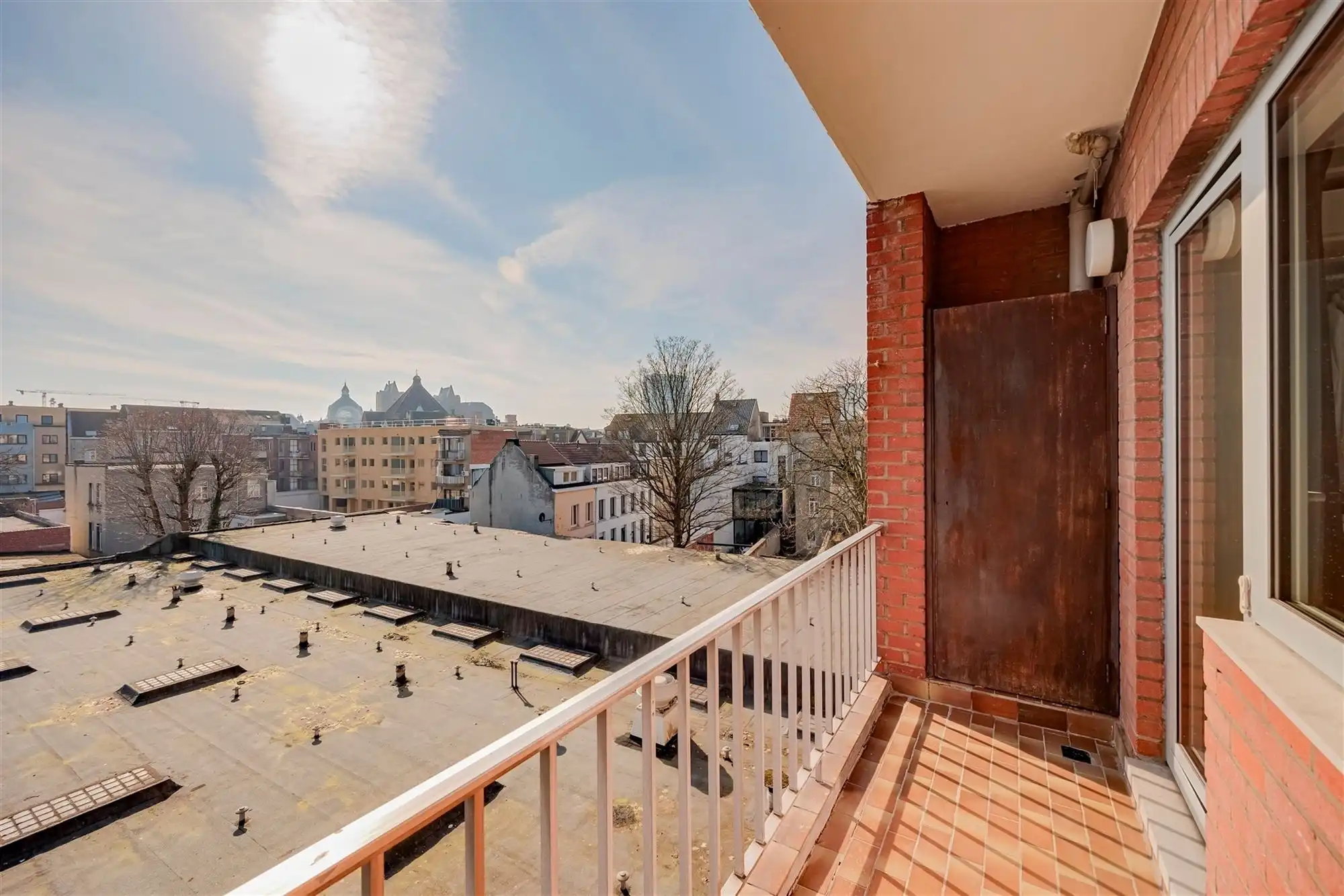 Ruim en lichtrijk appartement met zonnig zuidgericht terras foto 13
