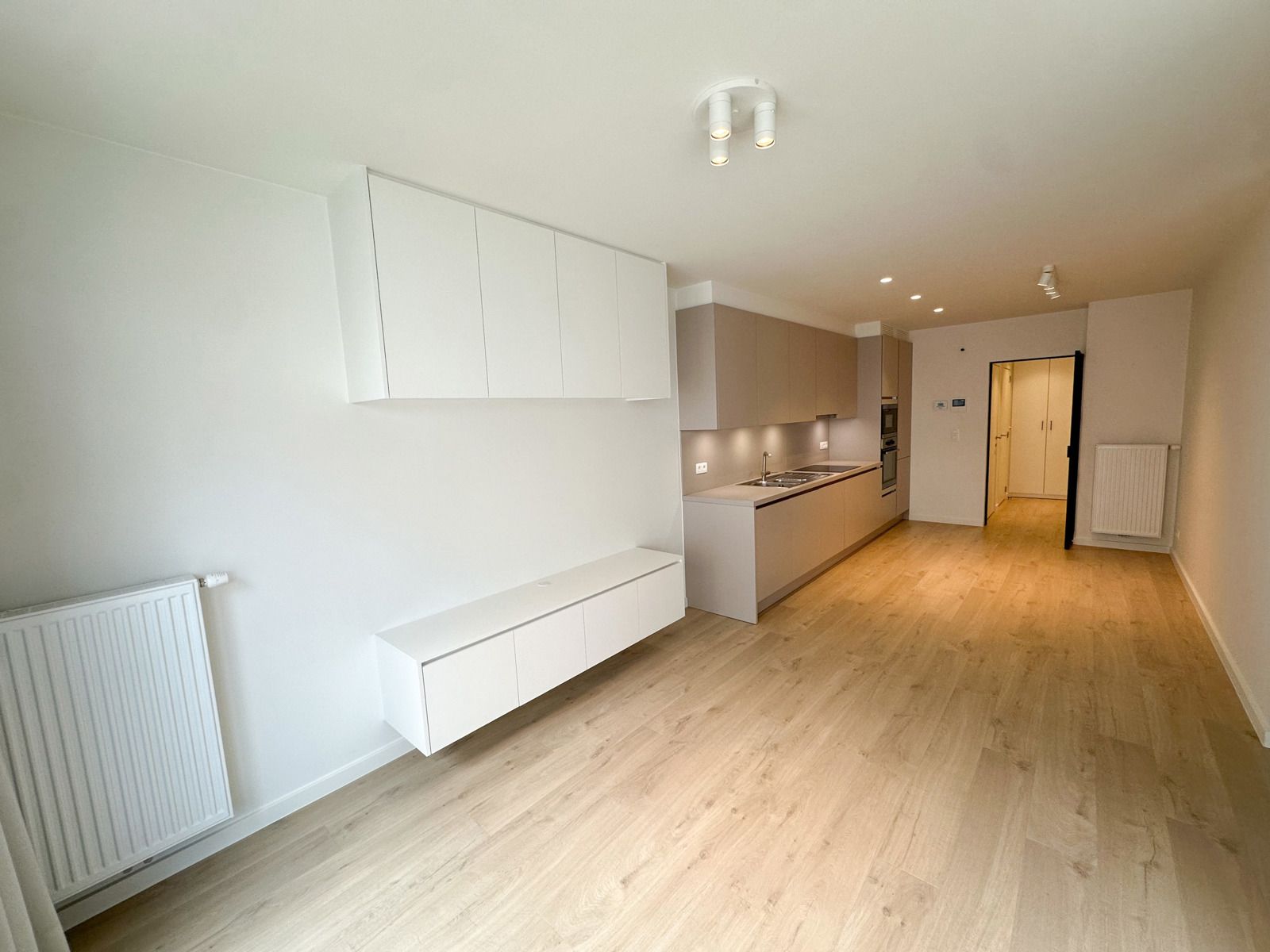 modern 1-slaapkamerappartement in hartje Kortrijk foto 2