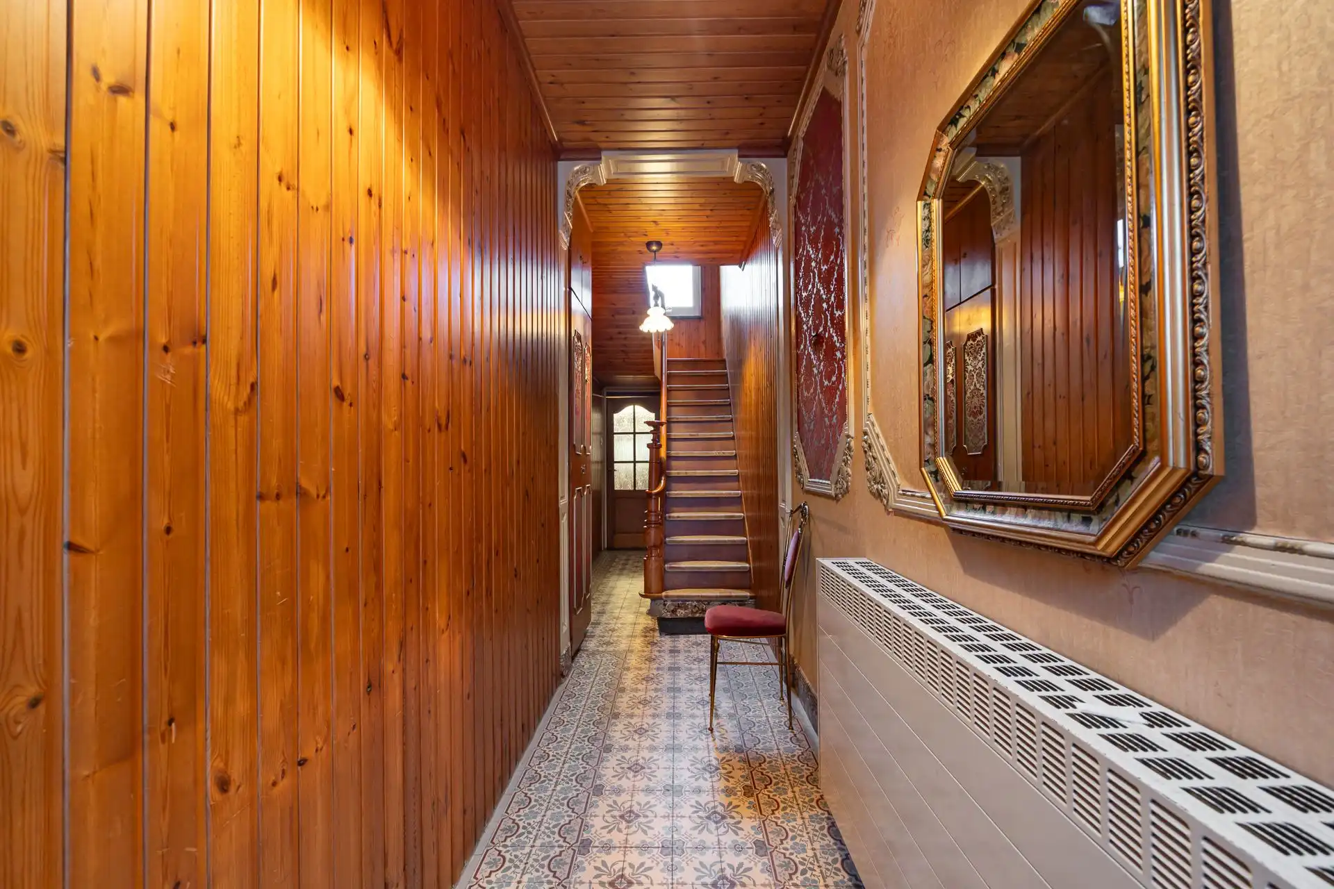 Ruime gezinswoning met tuin nabij Hobokense polder! foto 2