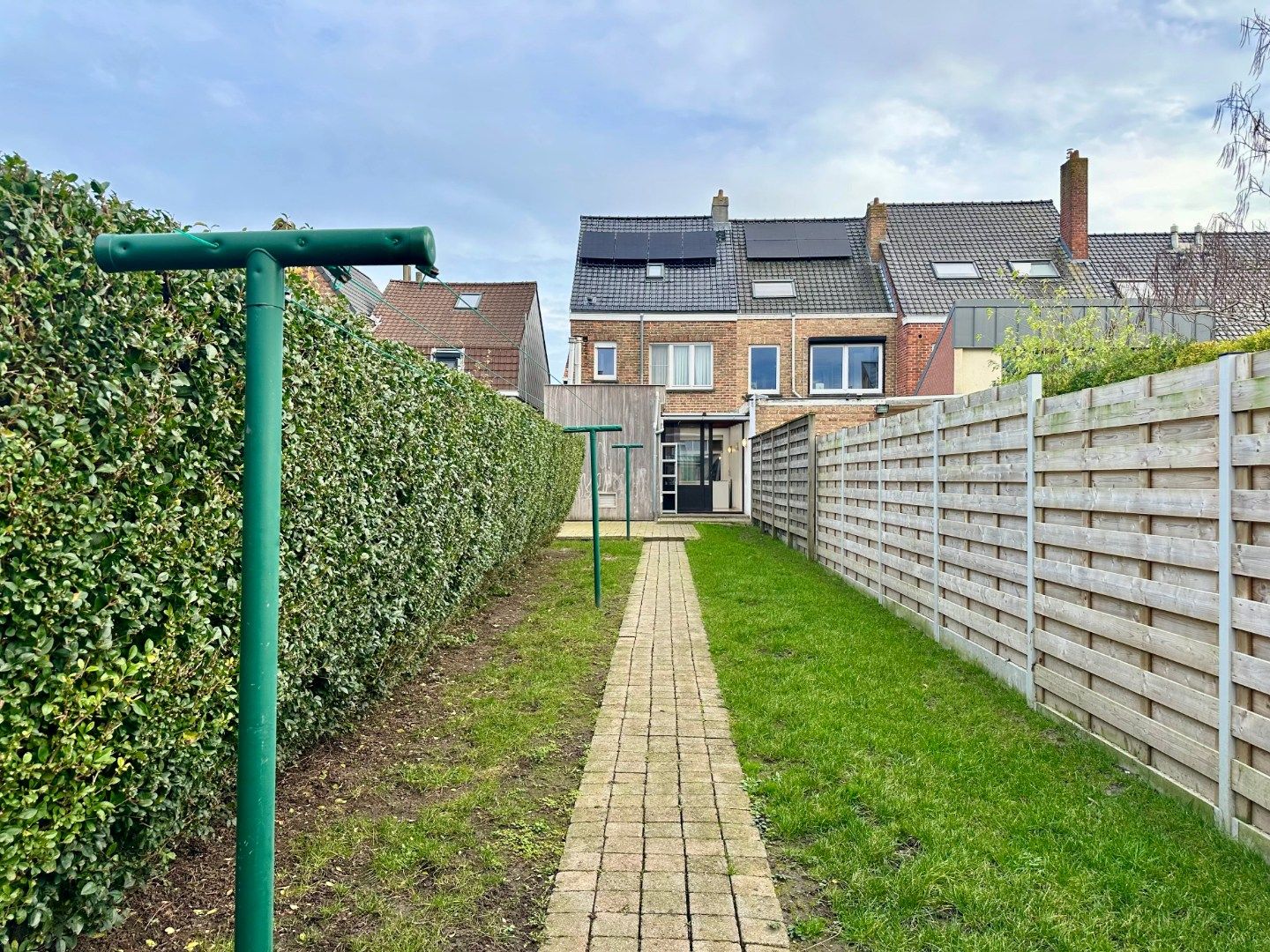 Ruime woning met 3 slaapkamers in Sint-Jozef, Brugge foto 17