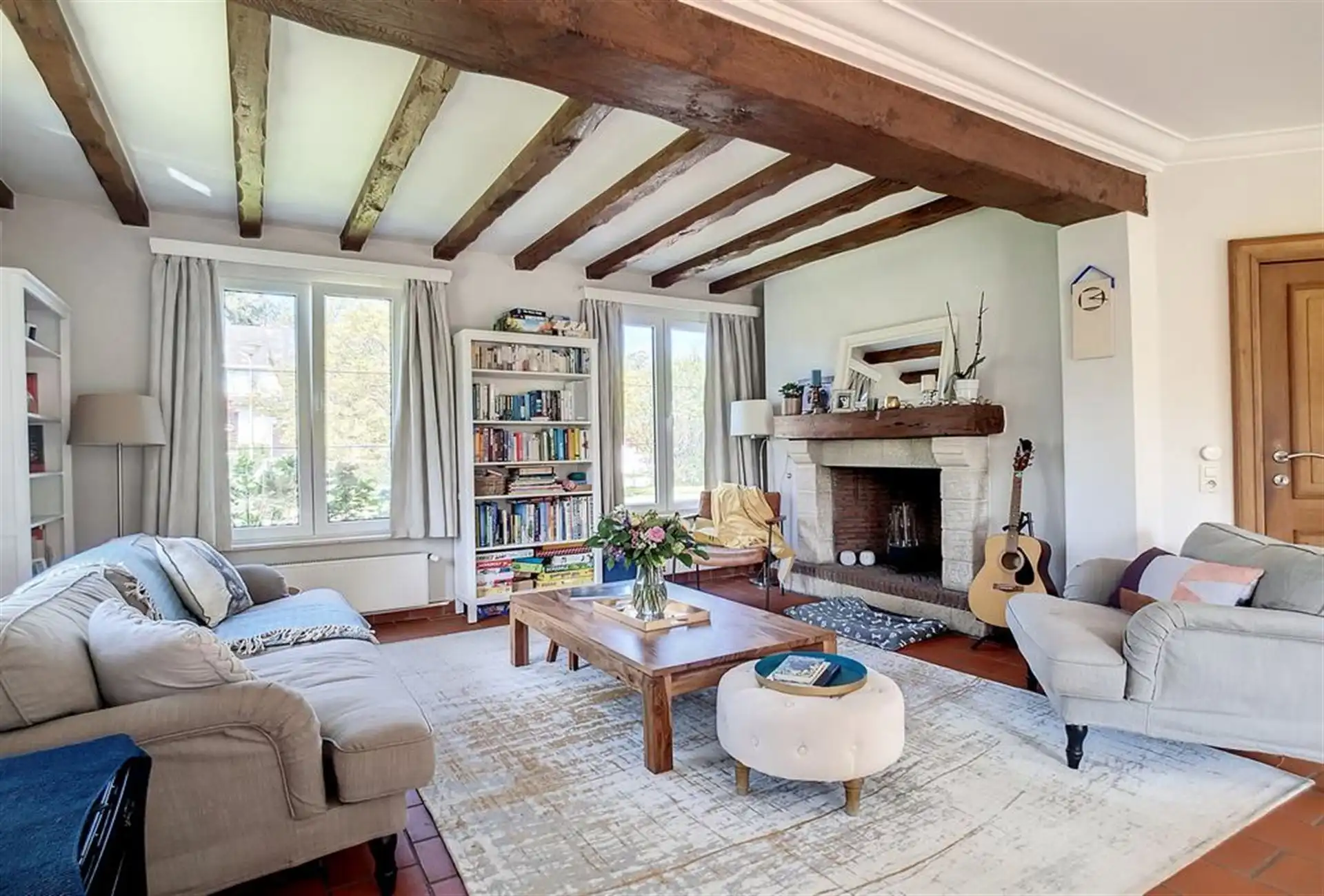 Residentieel gelegen villa foto 2