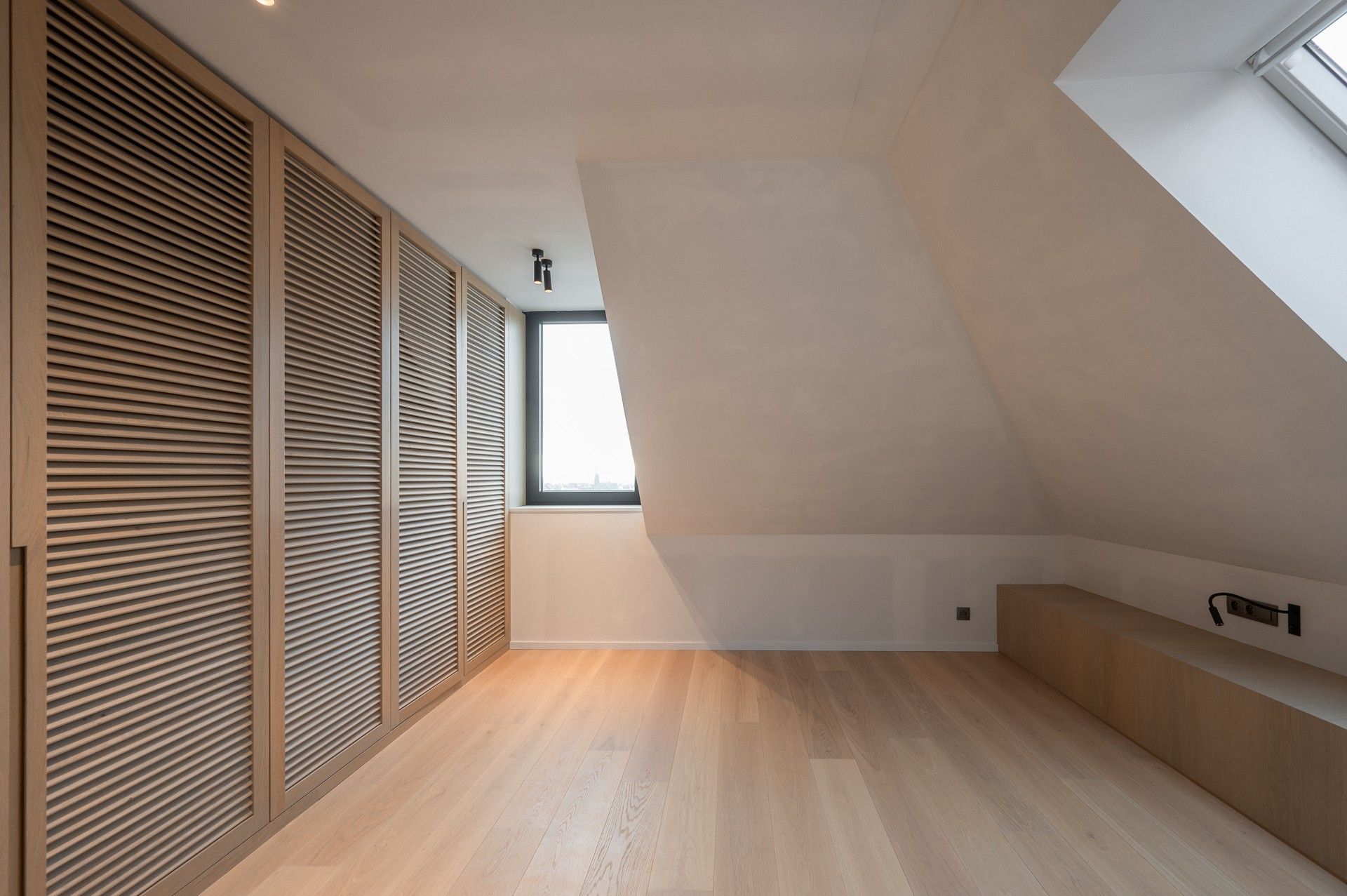 Exclusieve hoekduplex van 427 m² met frontaal zeezicht foto 22