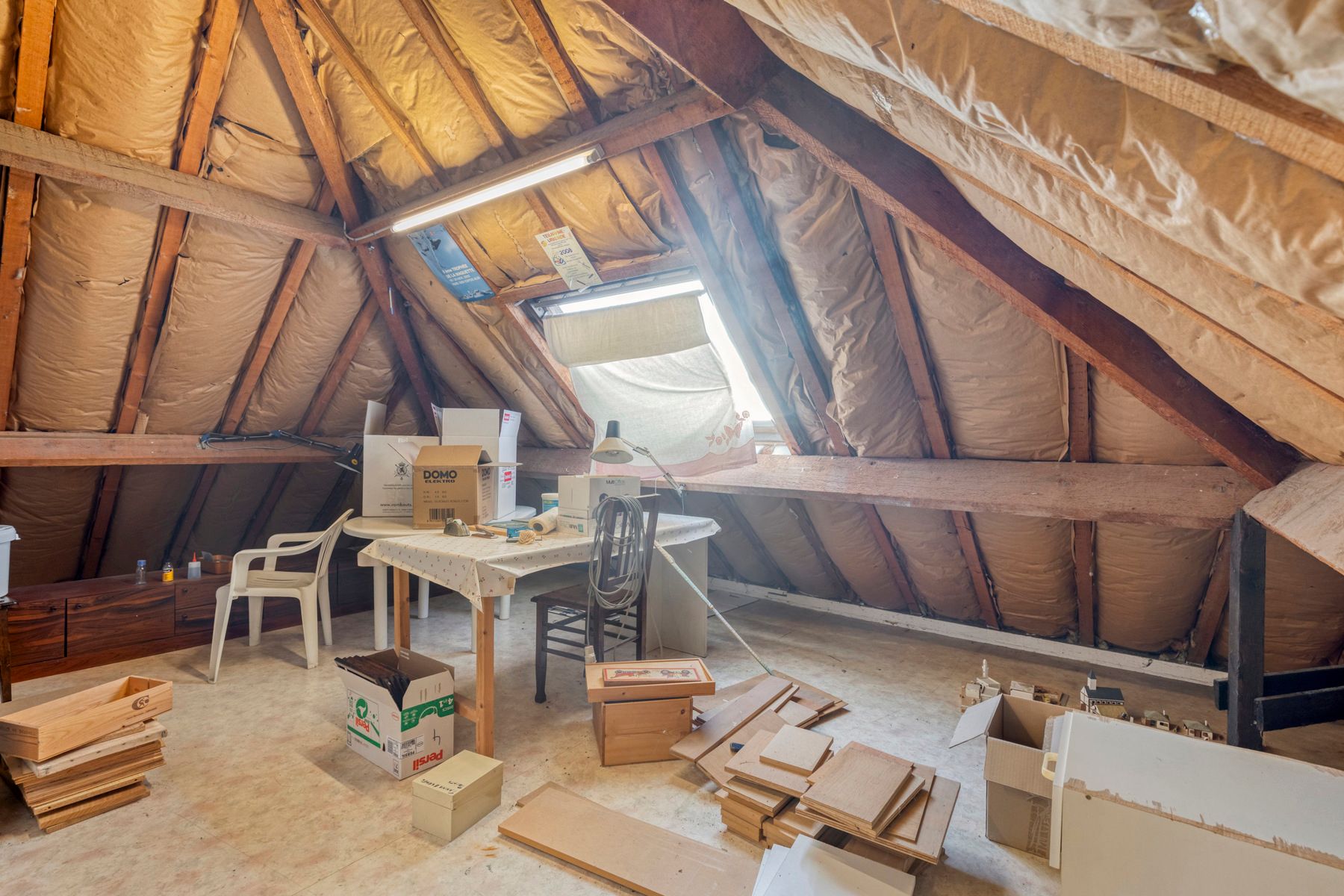 Leemans Immobiliën stelt u  deze centraal, maar toch bijzonder rustig gelegen woning in Dilbeek voor! foto 17