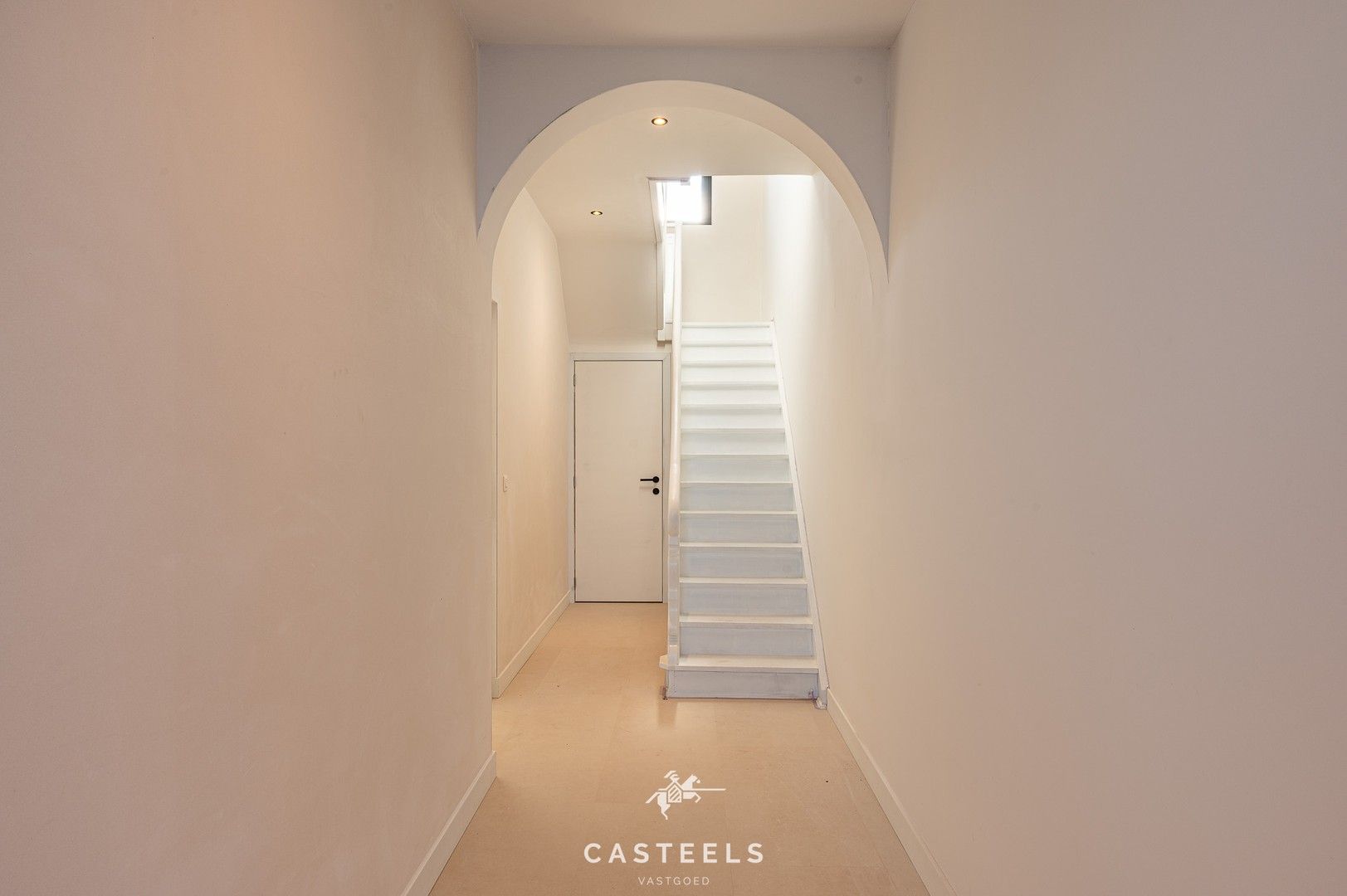 Gerenoveerde karakterwoning met 4 slpks in Gentbrugge foto 2