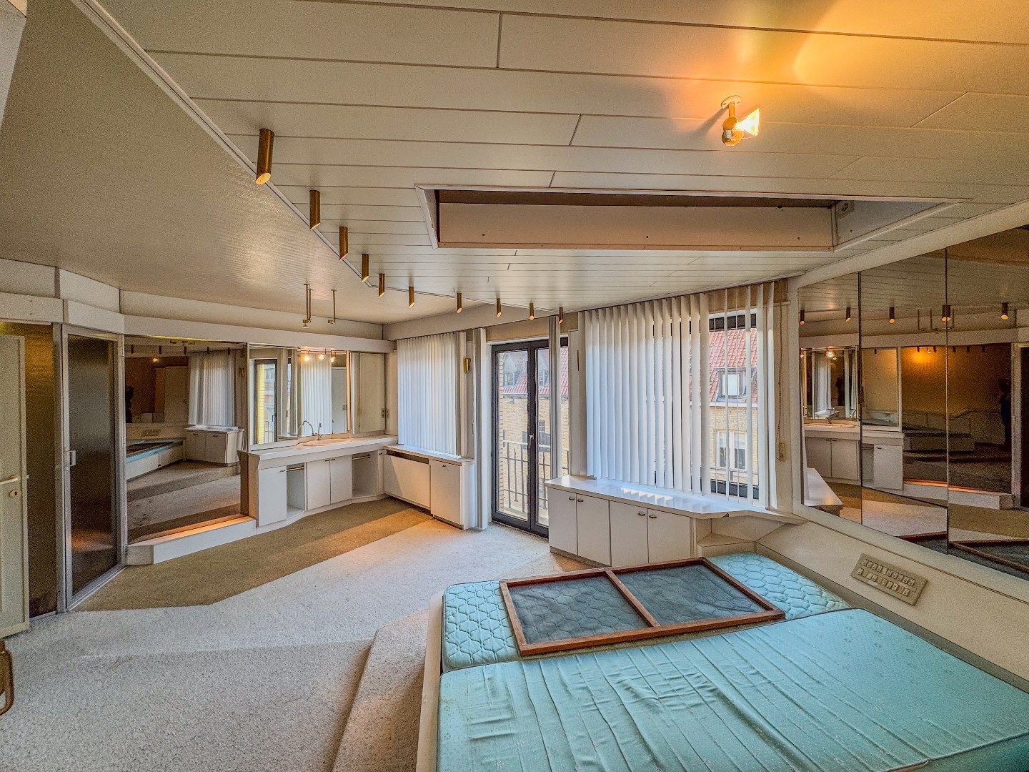 Ruime stadswoning met 3 slaapkamers een ruime terrassen. foto 17