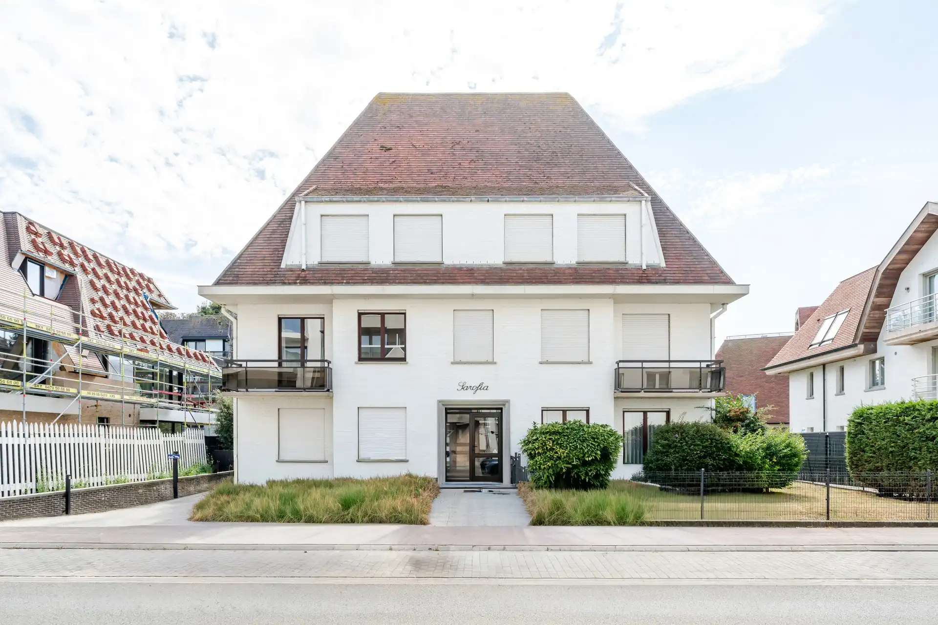 Hoofdfoto van de publicatie: Hoekappartement van 96 m² met prachtig terras in villaresidentie aan het Albertstrand