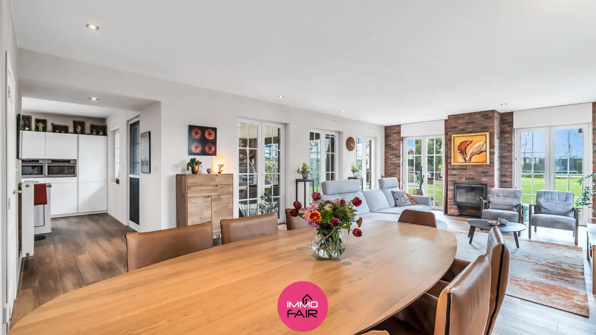 Vrijstaande woning op royaal perceel met panoramisch uitzicht, vlakbij Maastricht foto 4