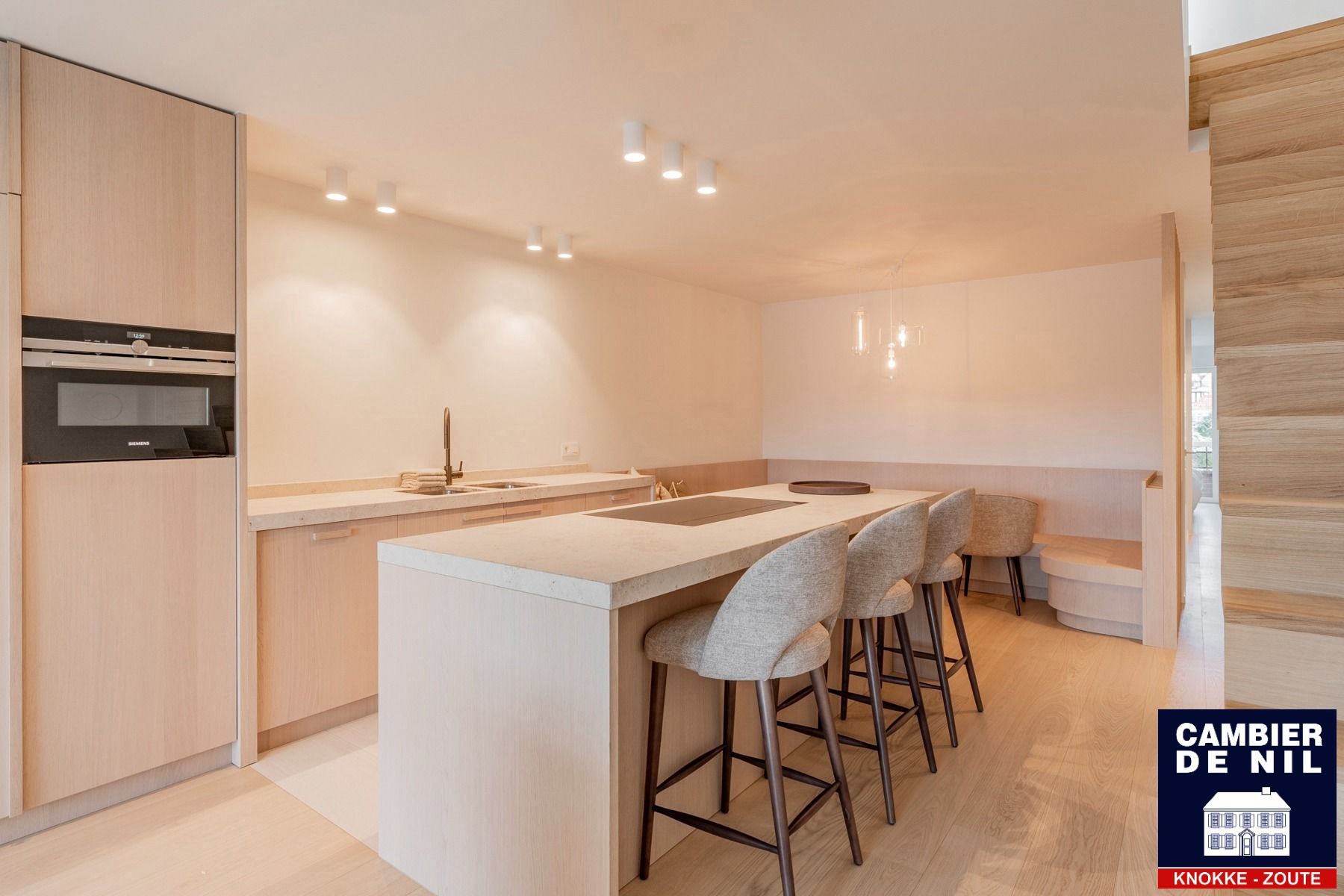 Vernieuwd appartement met open zichten mooie terrassen foto 6