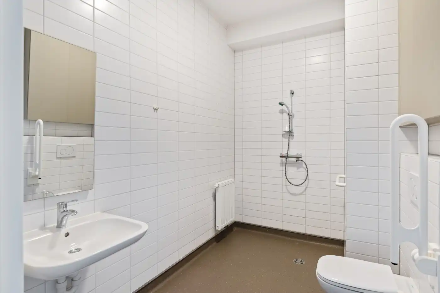 Assistentiewoningen met 1 slpk., ruime badkamer en tal van gemeenschappelijke faciliteiten foto 12