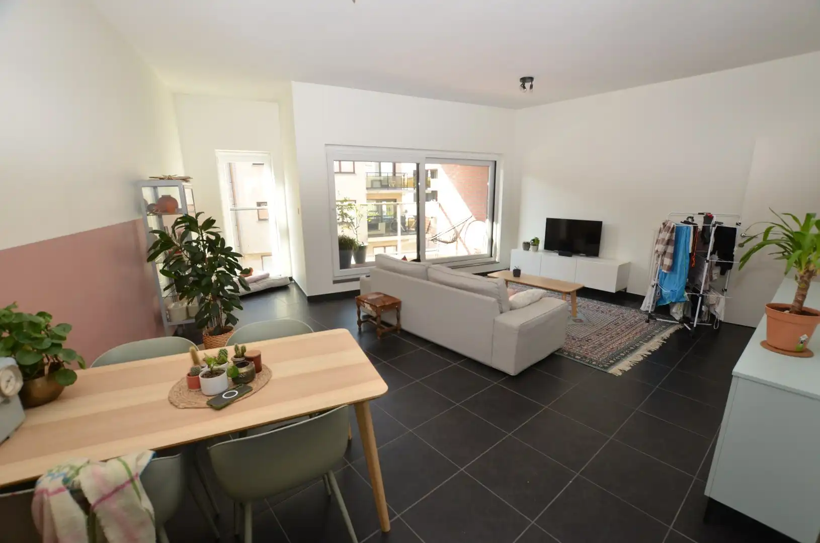 Instapklaar mooi appartement foto 3