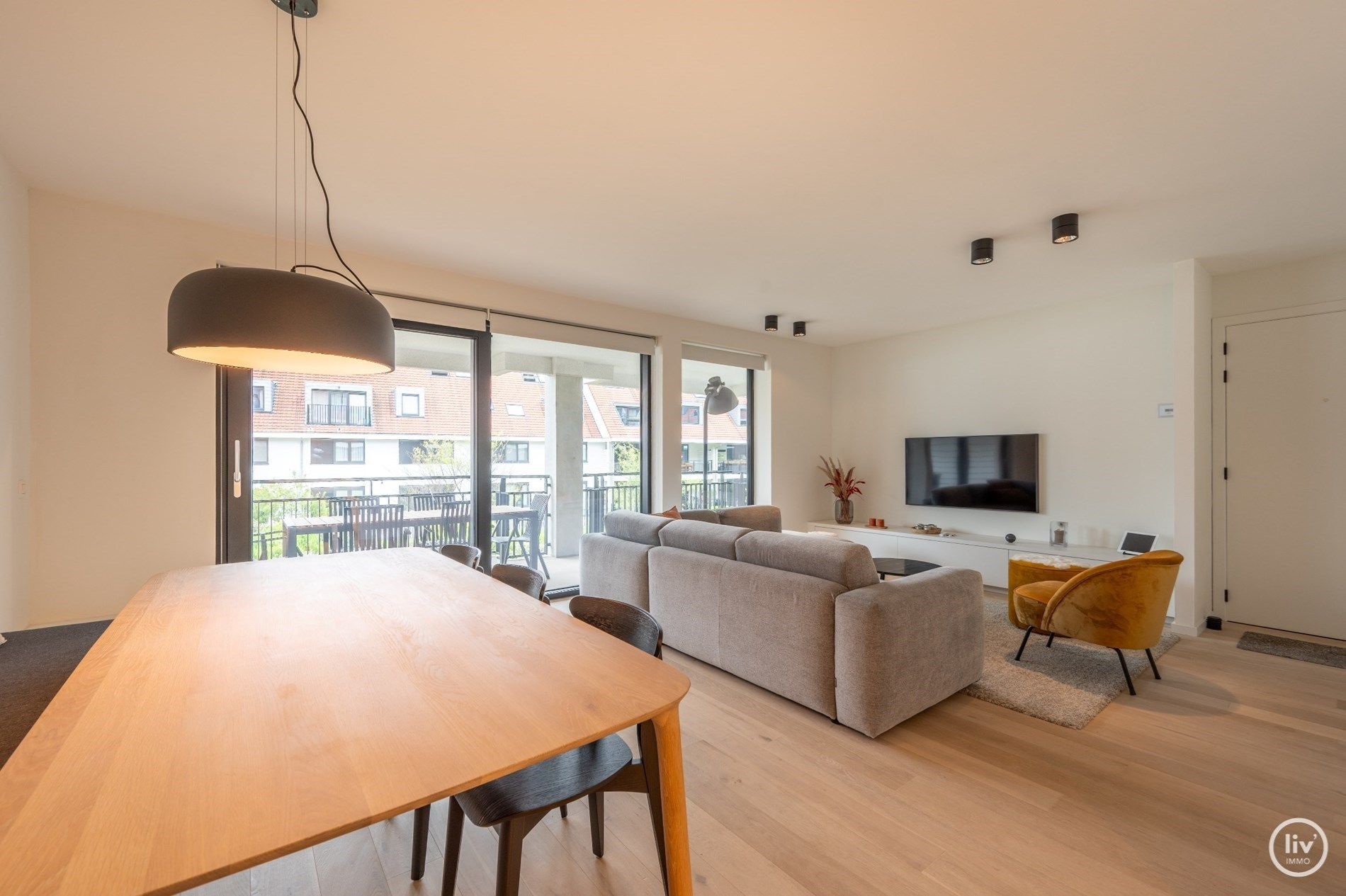 Instapklaar 2-slaapkamer appartement te Duinenwater voorzien van een inpandige ruim terras.    foto 4