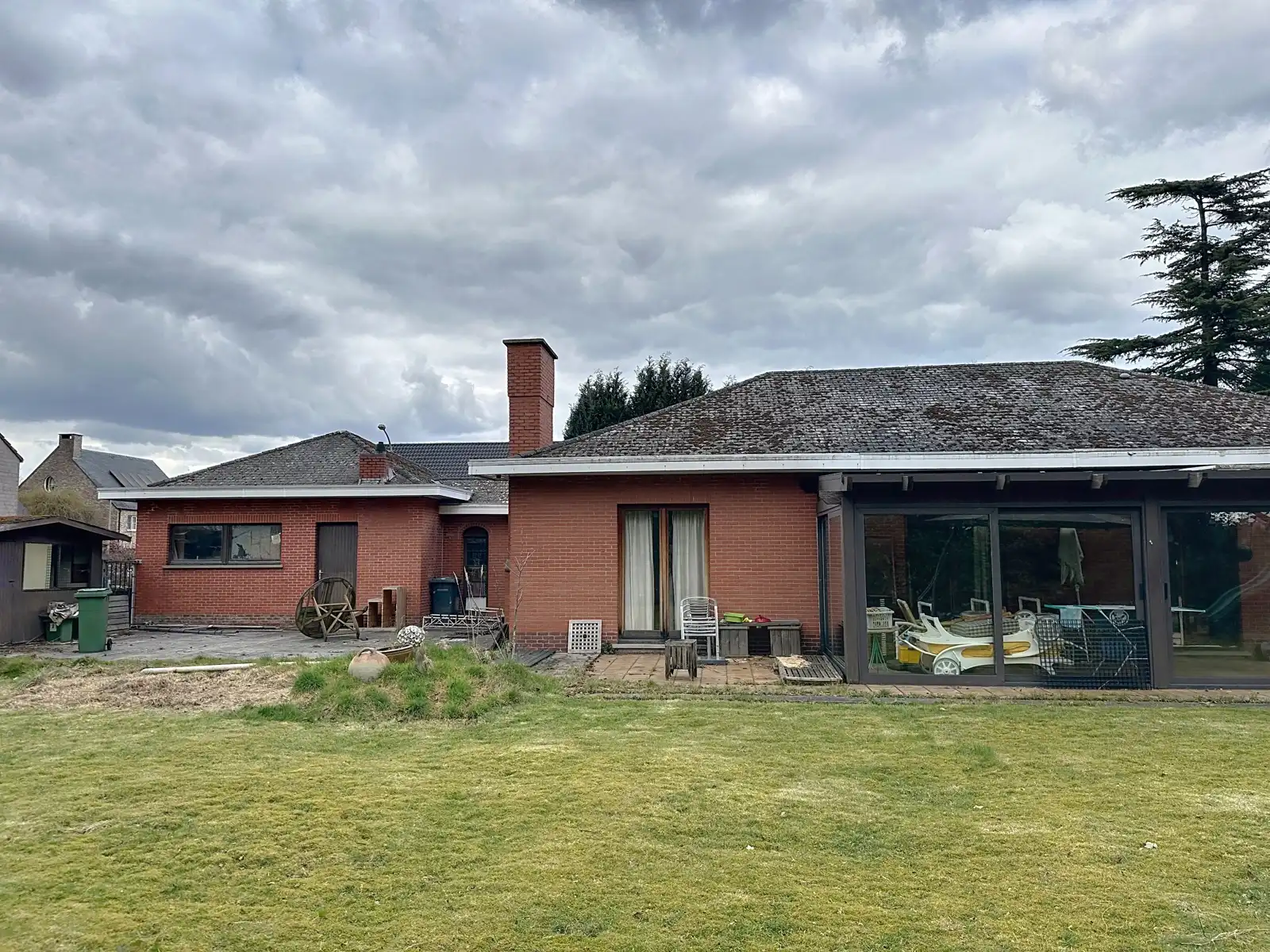 Projectgrond met af te breken woning foto 4