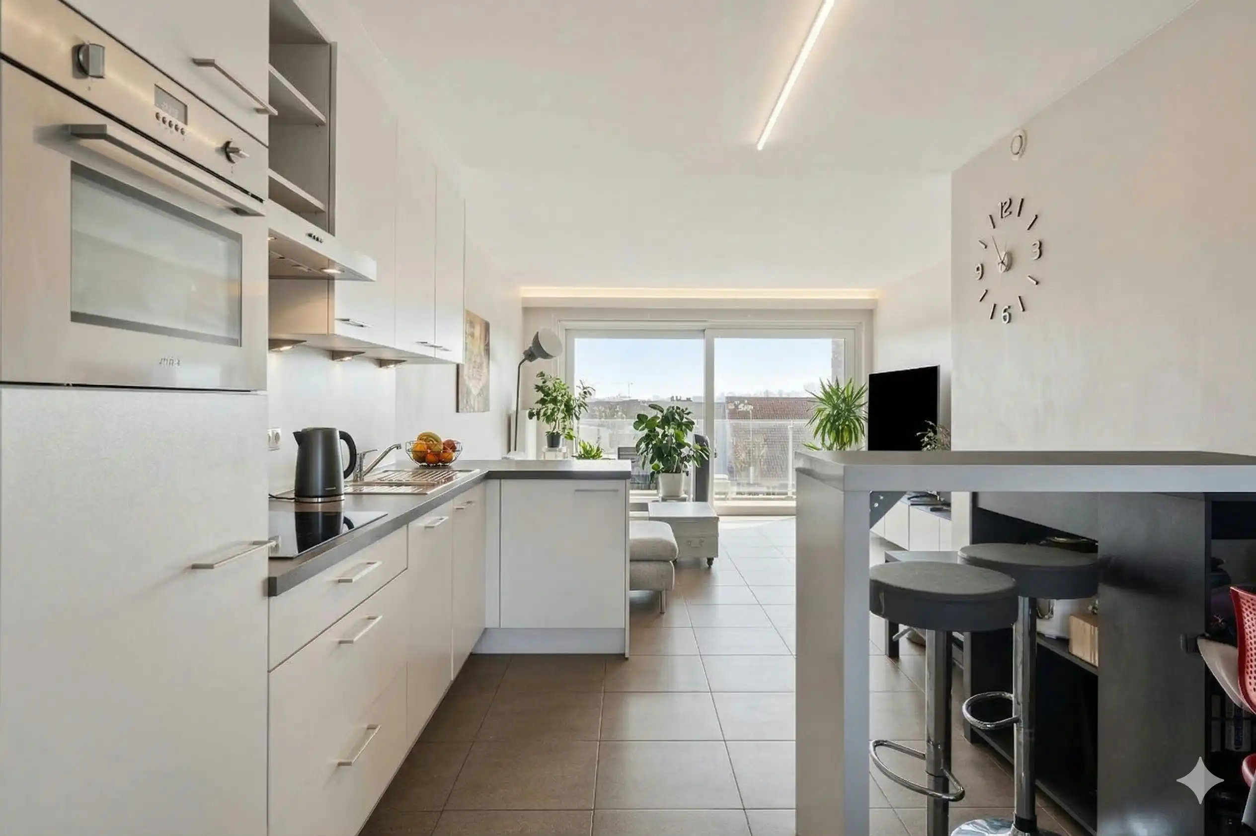 Lichtrijk appartement met 2 slaapkamers en twee terrassen. foto 5