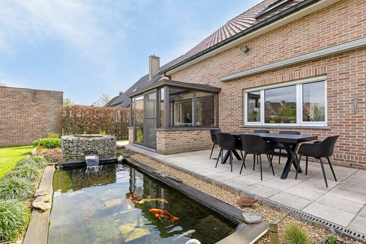 Ruime woning met prachtige tuin.  foto 5