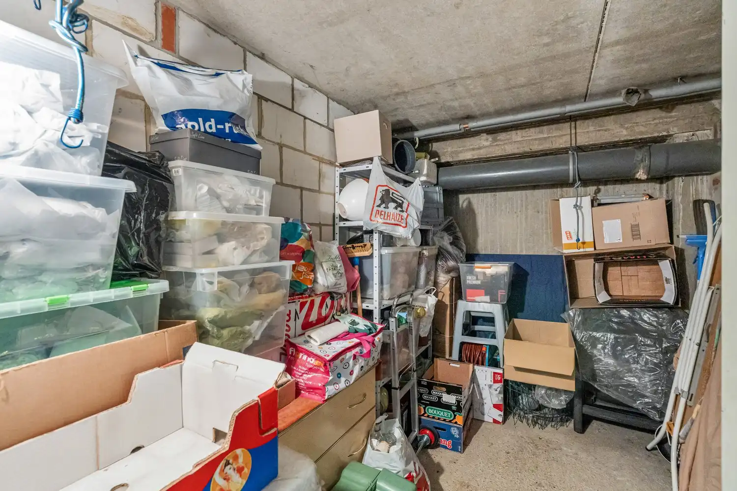 Ruim appartement met 2 slaapkamers, ondergrondse autostaanplaats en kelderberging. foto 26