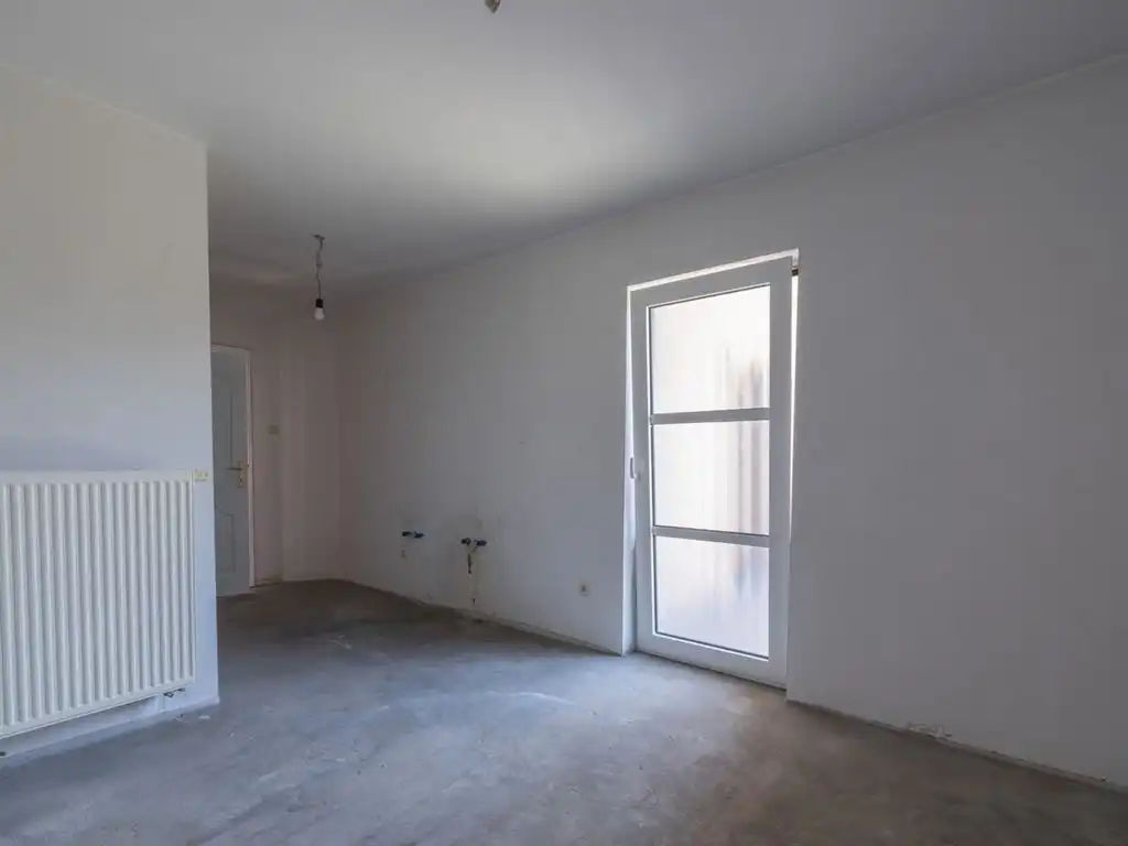 Verrassend ruime vrijstaande woning met inpandige garage foto 39