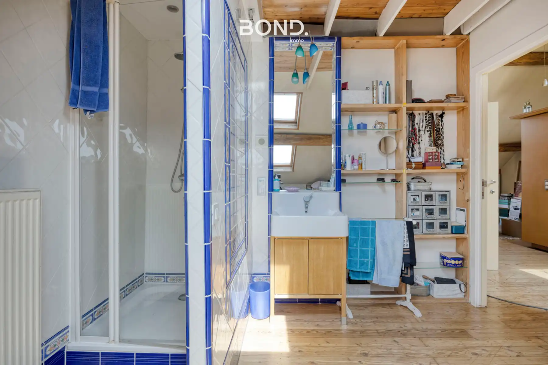 Woning met magazijn foto 23