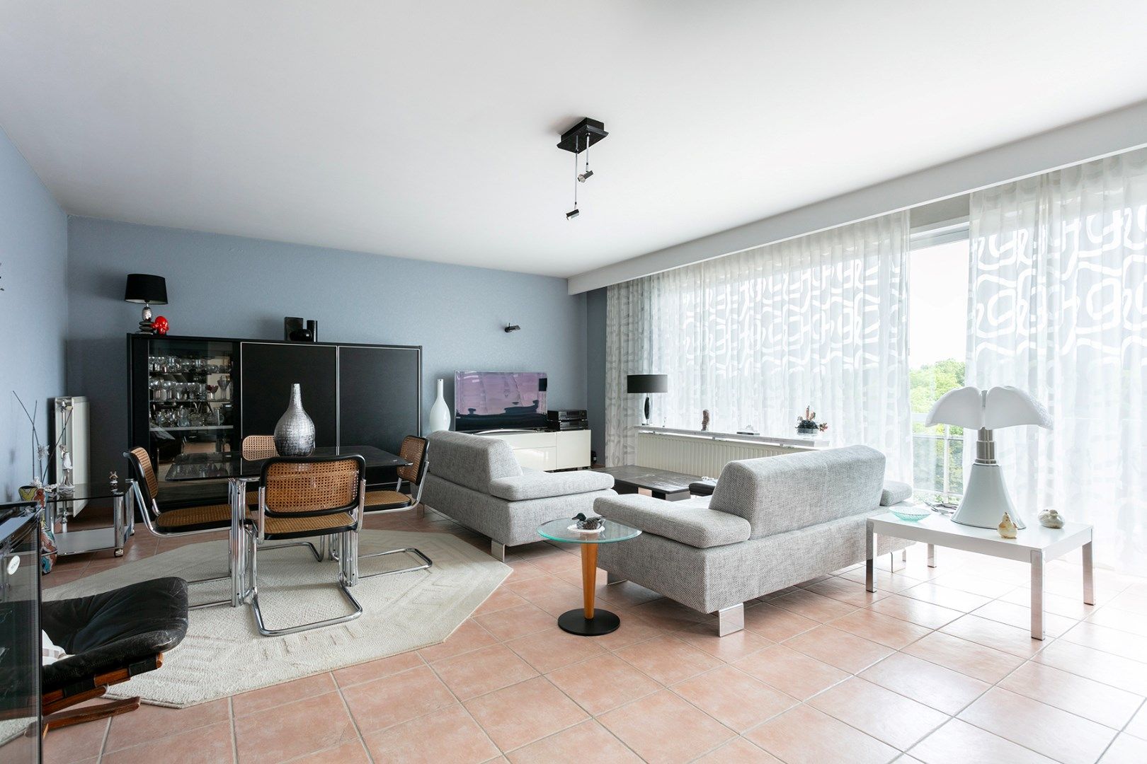 Ruim appartement (117m²) met 2 slaapkamers en 2 terrassen! foto {{pictureIndex}}