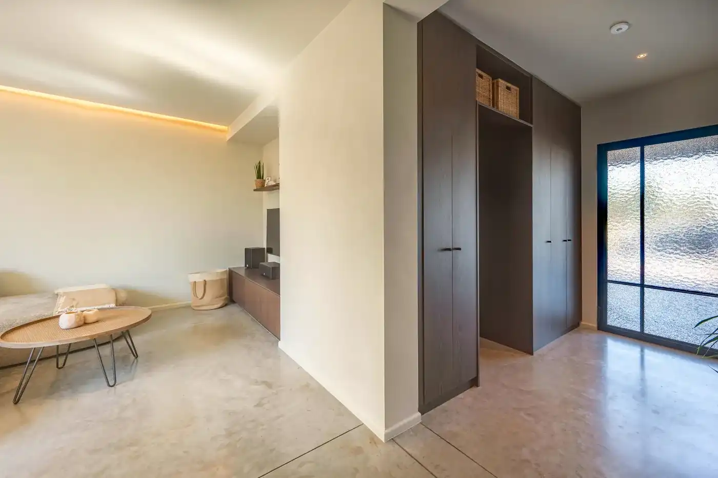 Prachtig gerenoveerde woning op een toplocatie in Knokke, met weidse open zichten over de Knokse polders foto 15