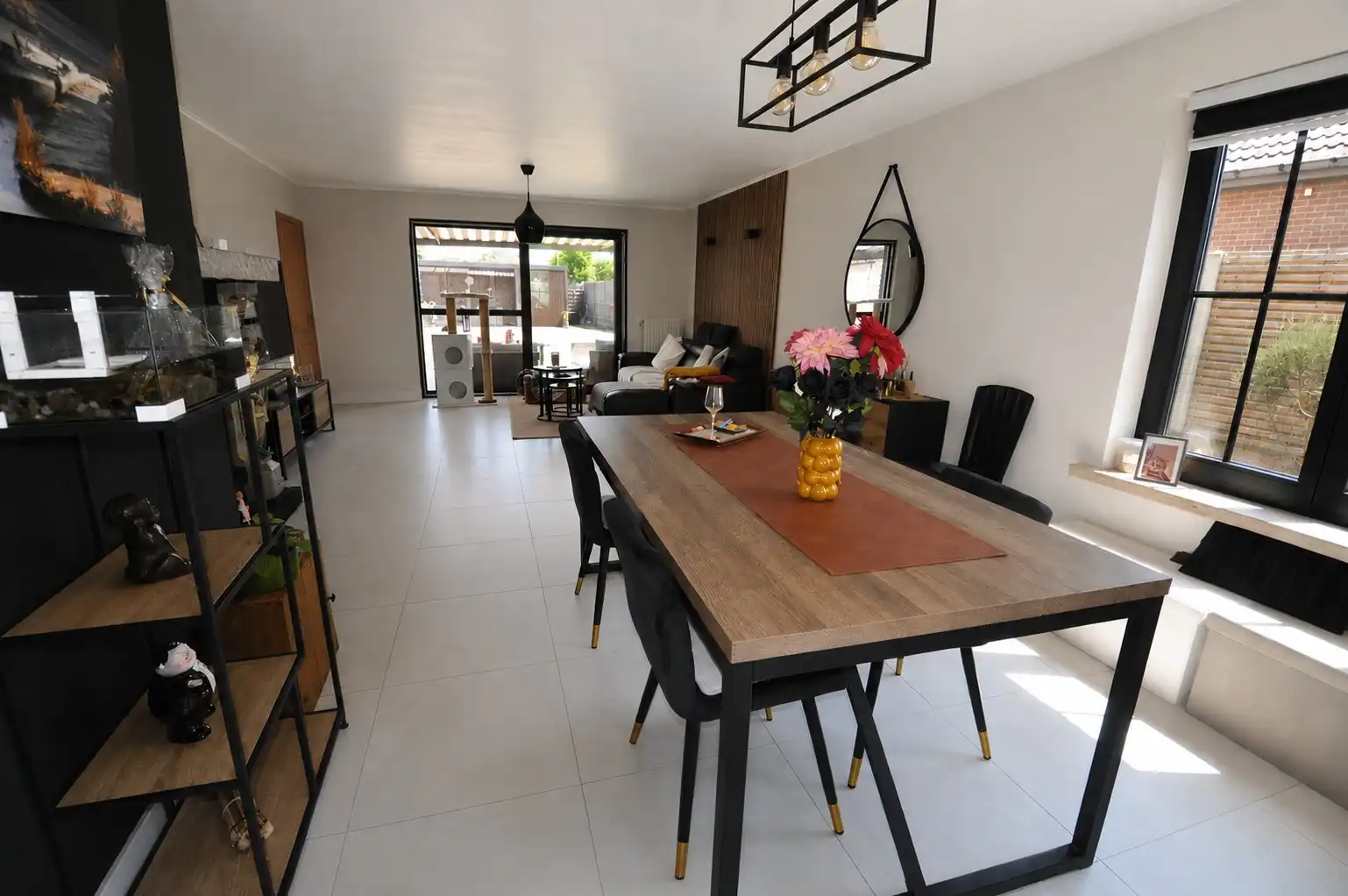 Instapklare energiezuinige villa met hoogwaardige afwerking op een ruim perceel van 664 m² in Oudenburg. foto 8