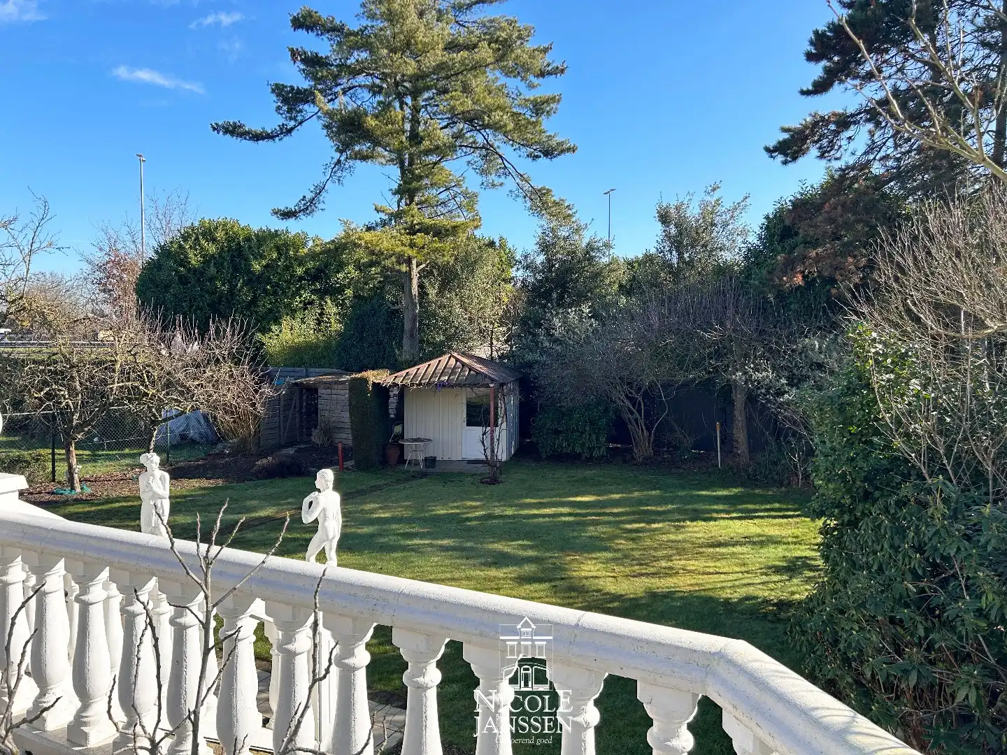 Ruime gezinswoning met mogelijkheden foto 29