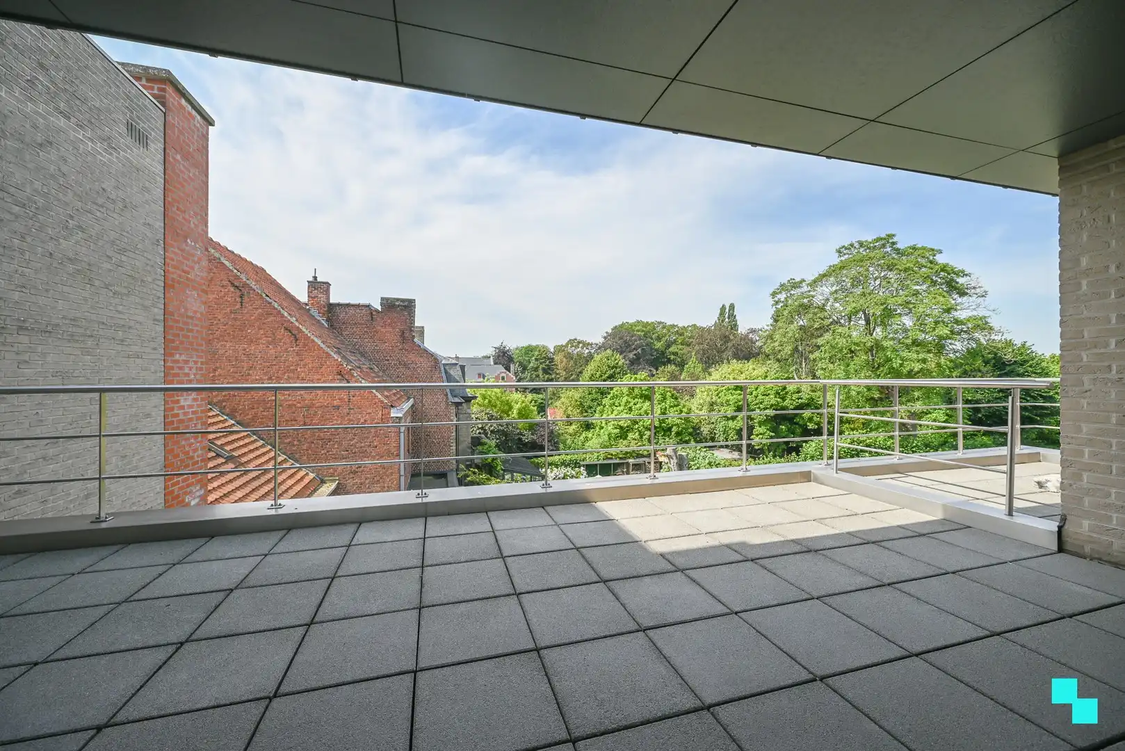 Unieke penthouse met drie terrassen in hartje Izegem foto 15