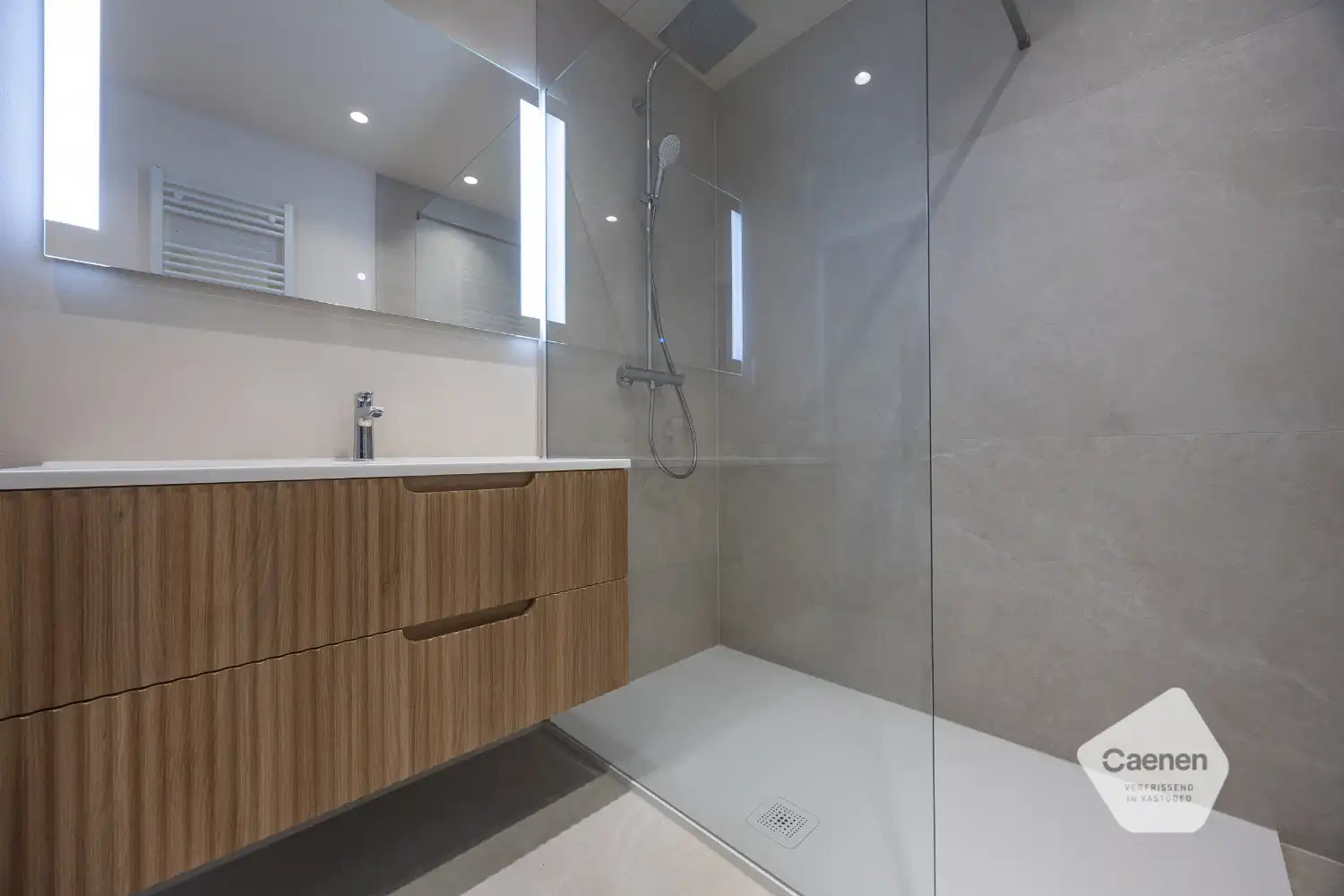 Gerenoveerd appartement te Mariakerke foto 11