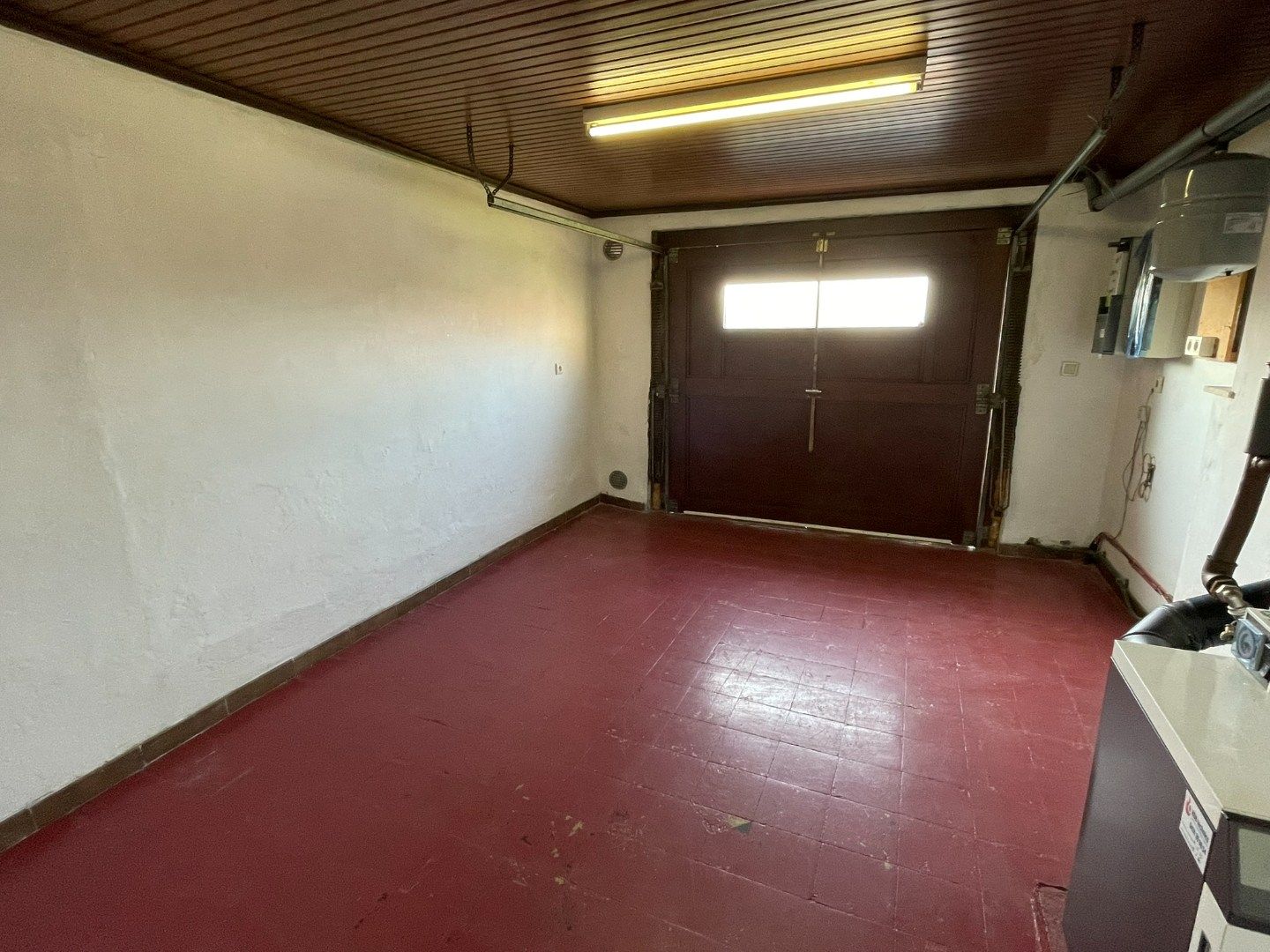 Ruime 3-gevelwoning met grote tuin in Roosdaal foto 4