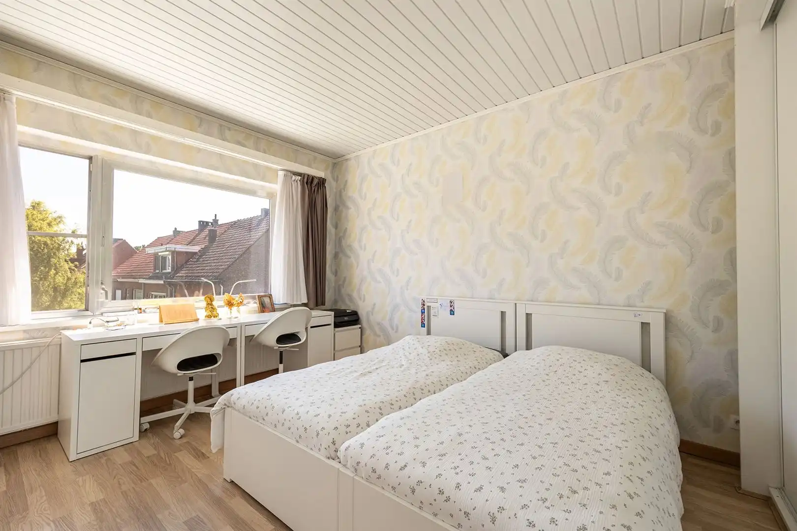 Ruime bel-etage met 4 slaapkamers in Ekeren foto 8