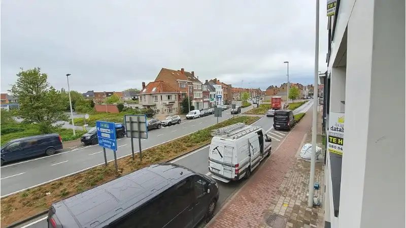 Recent 2-slaapkamerappartement met TERRAS en CARPORT te huur in Brugge foto 11