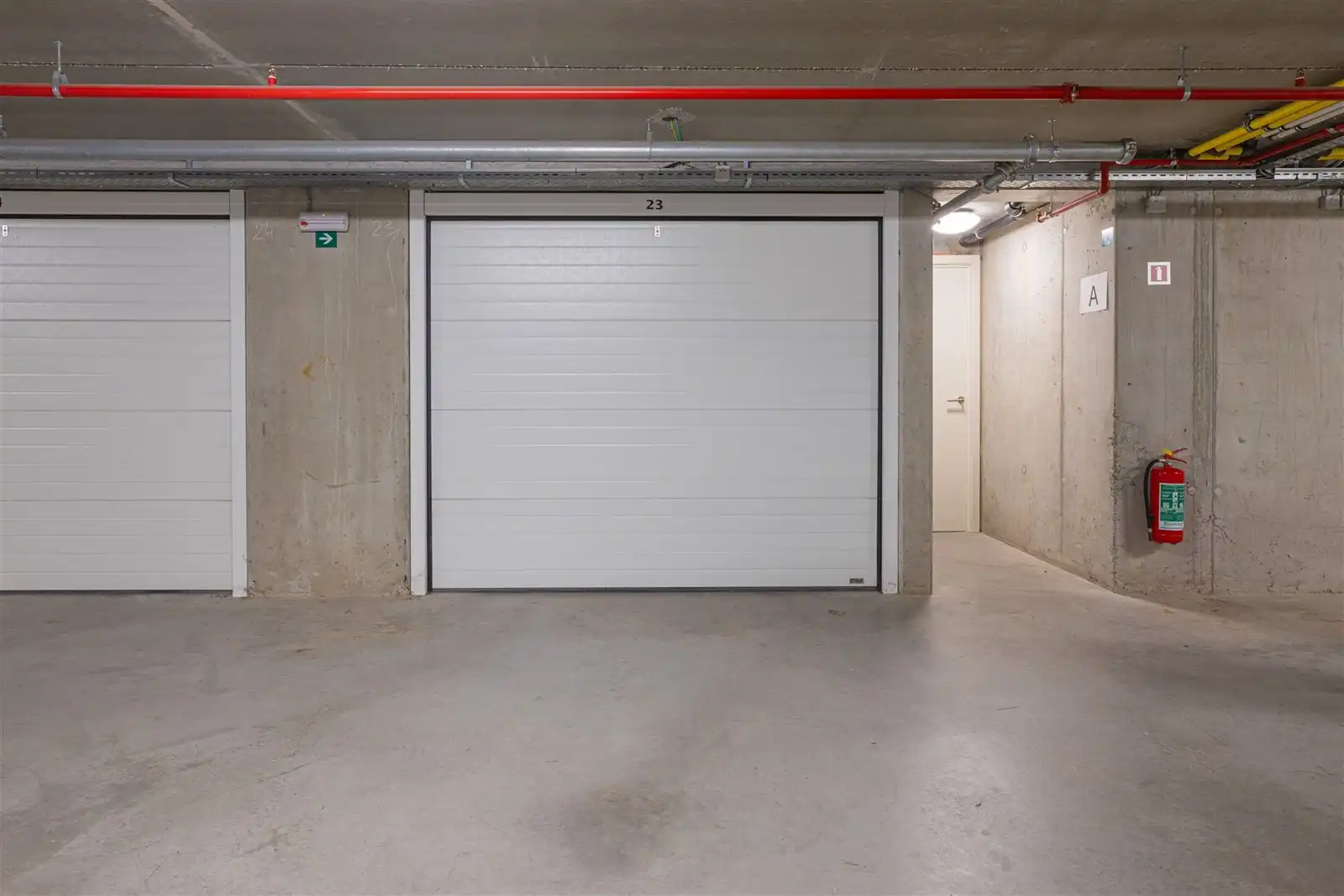 Recent appartement, rustig gelegen, doch op 200m van centrum foto 19