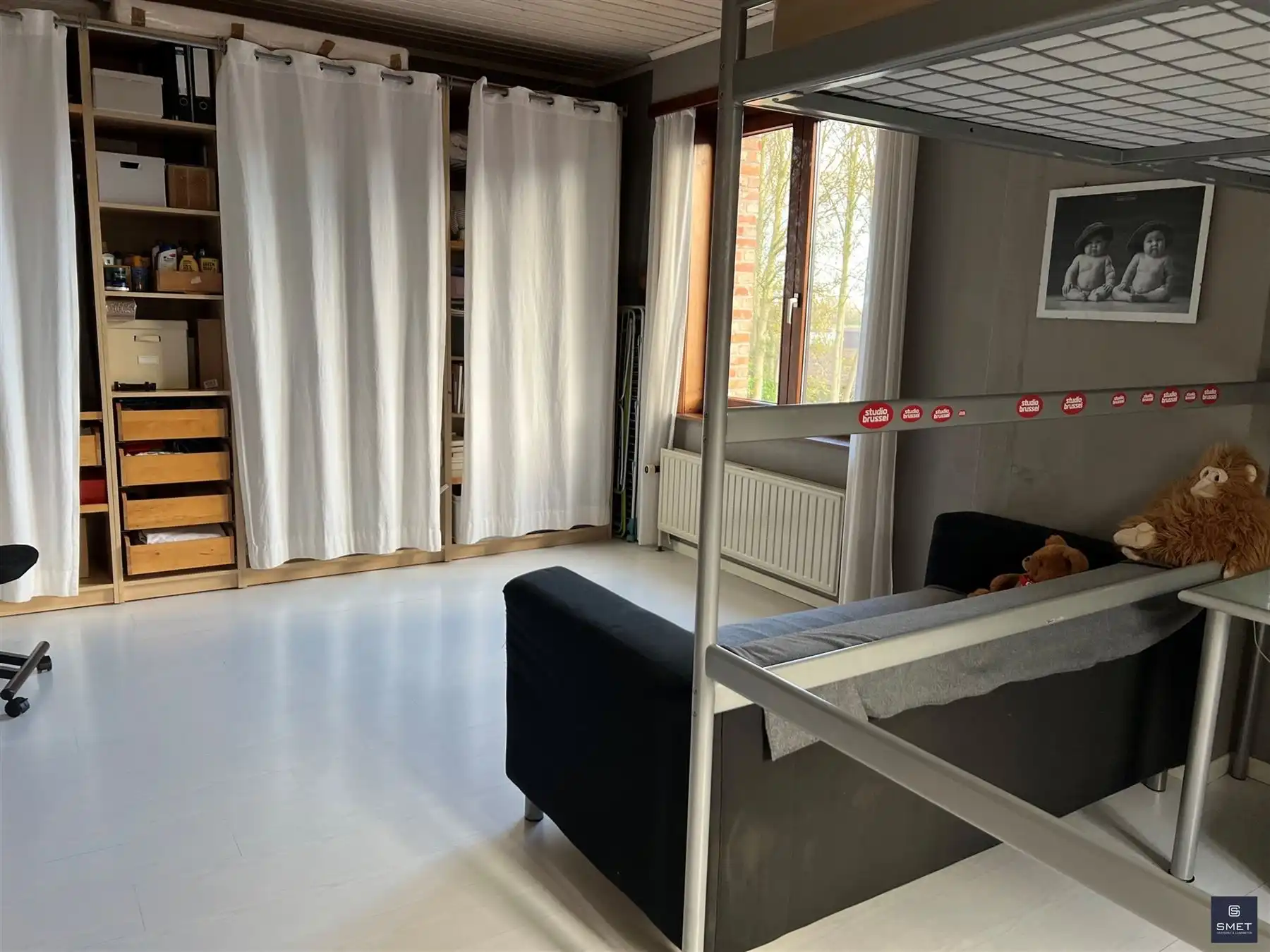 Megagrote garage en parktuin met mogelijkheden foto 21