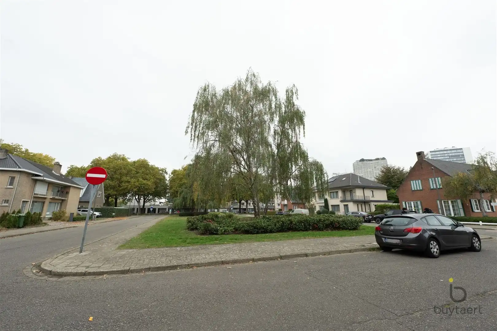 RUIME EN LICHTRIJKE PRAKTIJK IN GELIJKVLOERSAPPARTEMENT MET PRIVÉ-TUIN foto 41