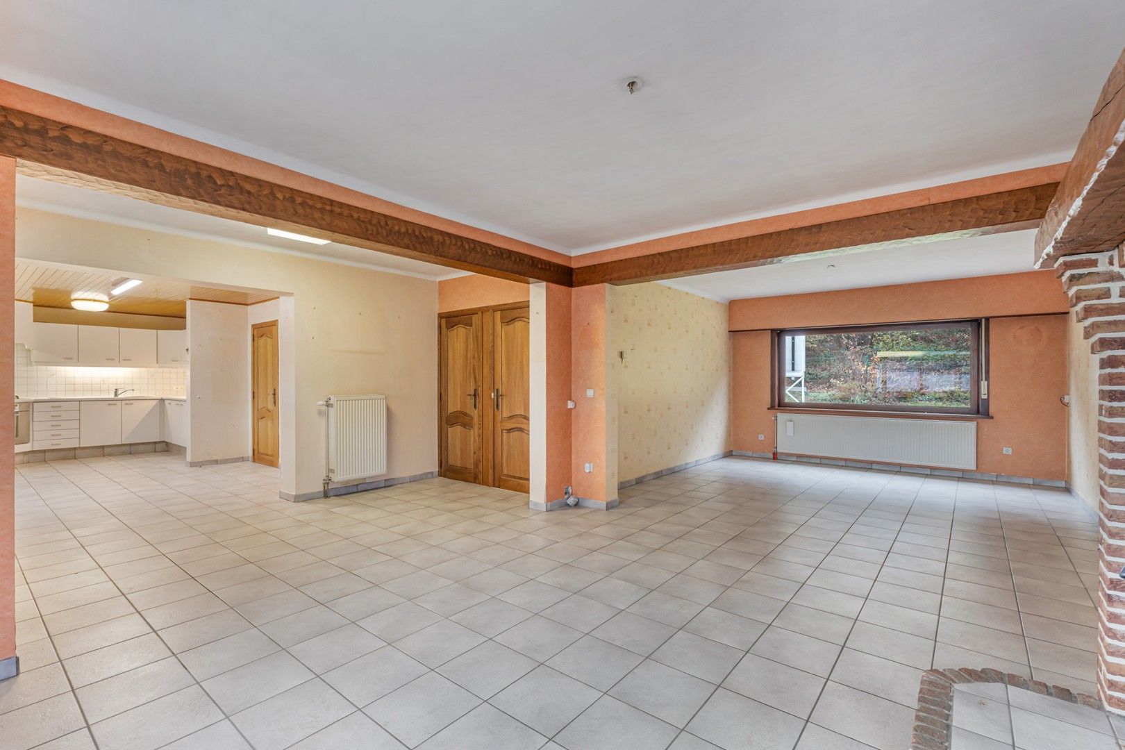 Te renoveren woning op ruim perceel met tal van mogelijkheden foto 6