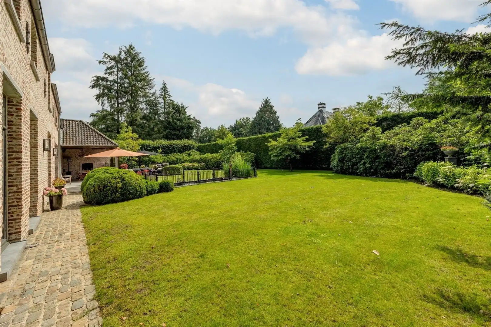 Uitzonderlijke villa met 615 m² woonoppervlakte in KONINGSHOF foto 22