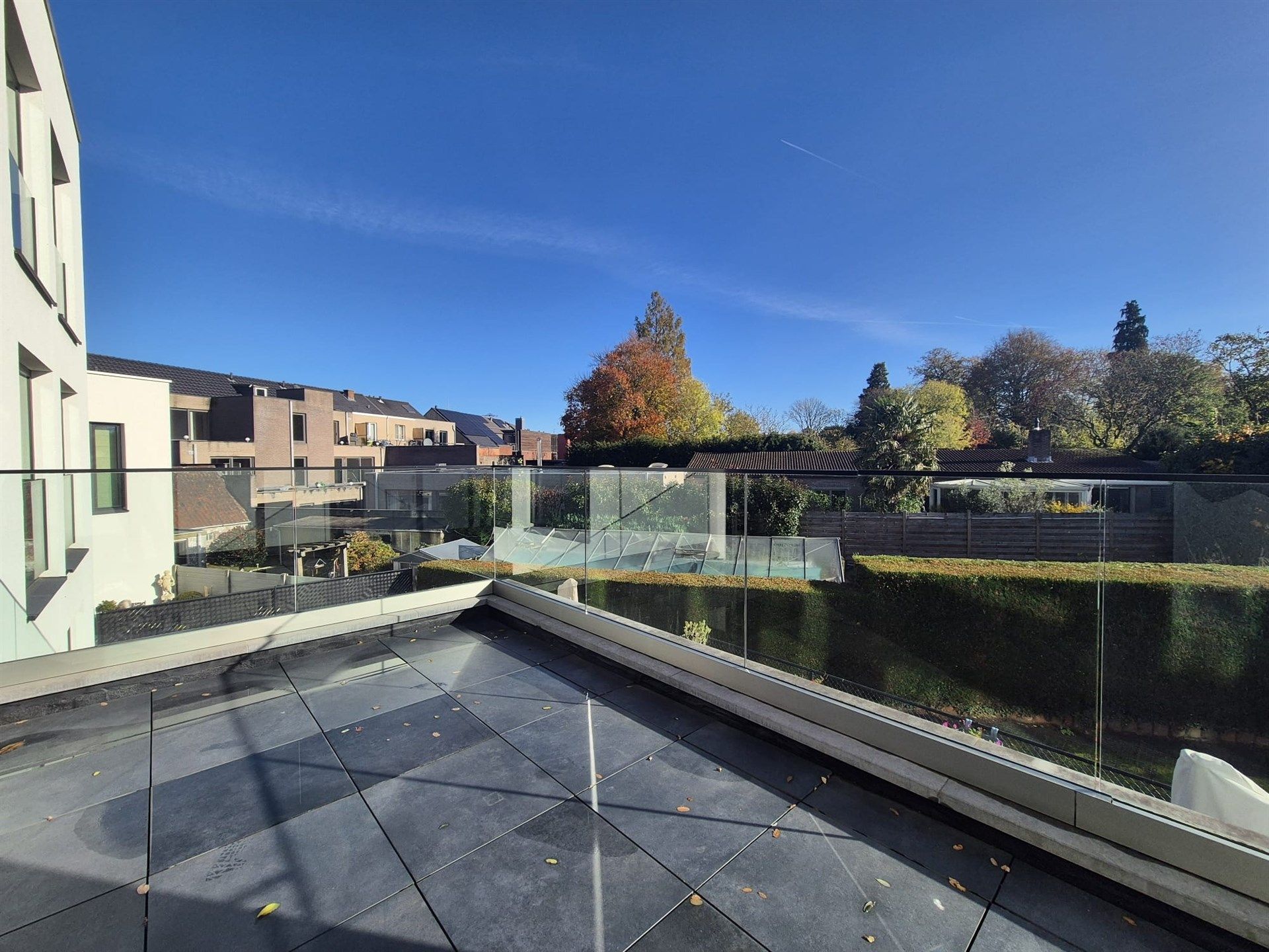 Rijkelijk uitgerust appartement met 2 slaapkamers en terras foto 9