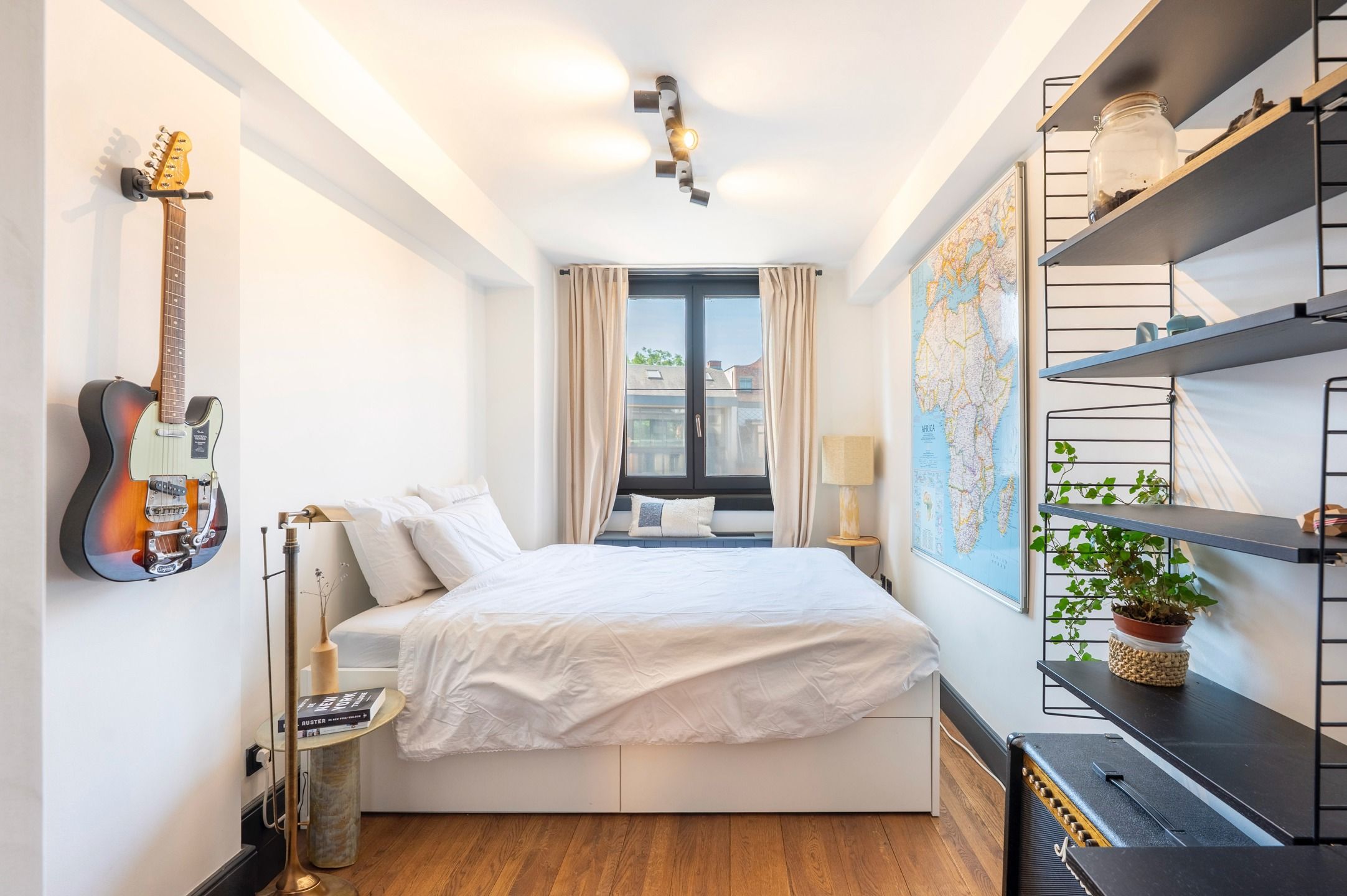 ANTWERPEN - Karaktervol appartement met 4 slpk en zuidterras foto 18