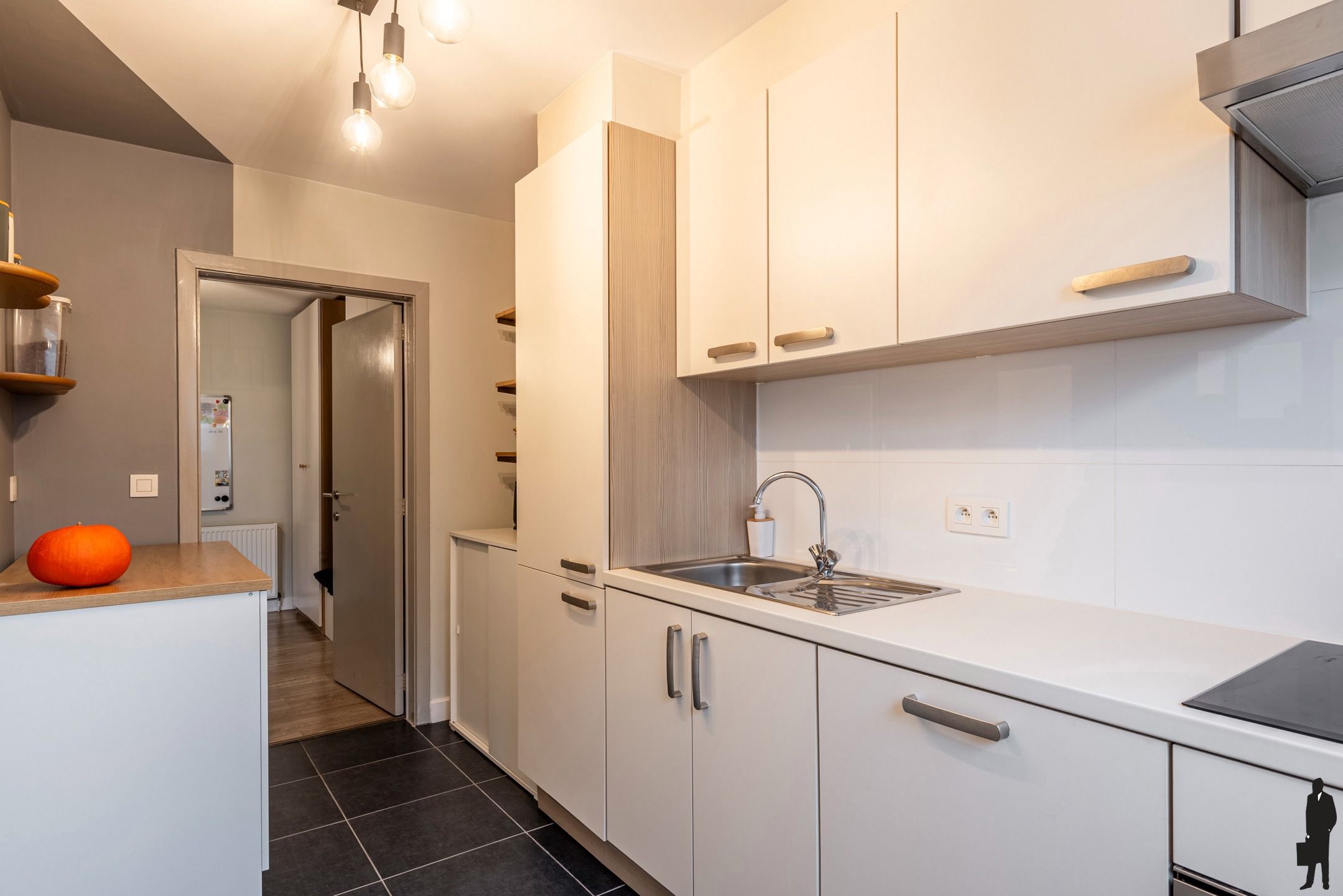 Ruim, gezellig, centraal gelegen 2 slpk.-appartement te Geel foto 3