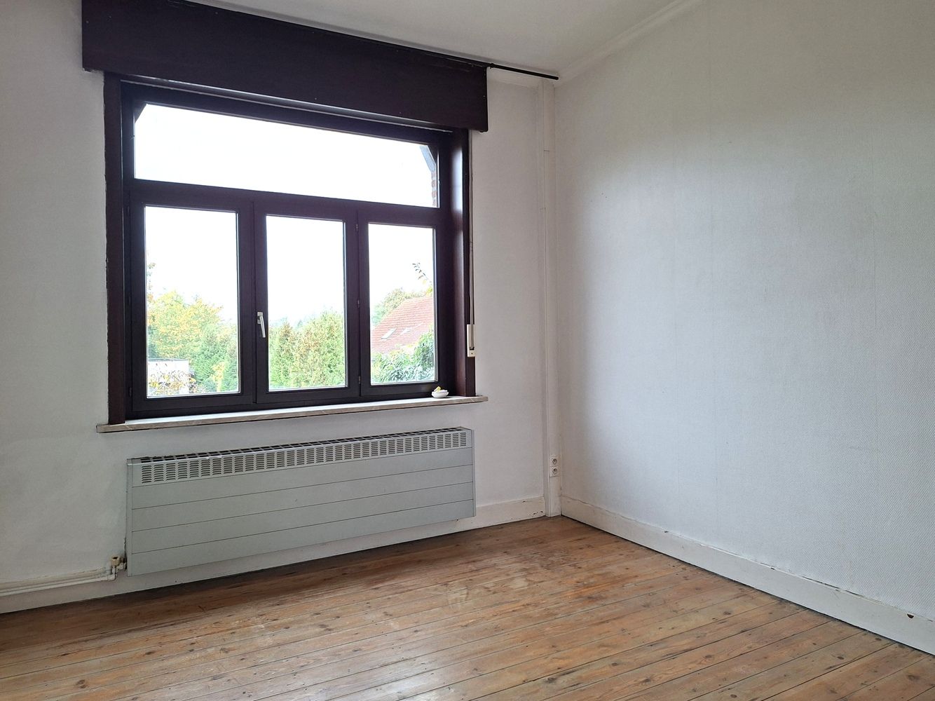 Licht te renoveren woning / 4 slaapkamers en tuin / centrale ligging foto 24