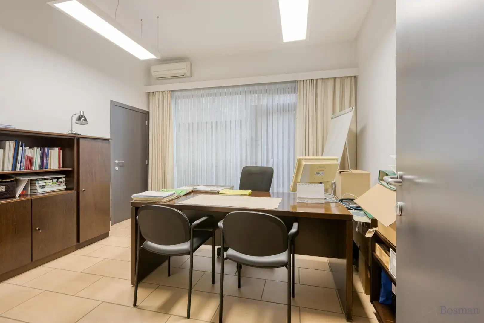 Ruim handelspand te huur in centrum Tessenderlo foto 12