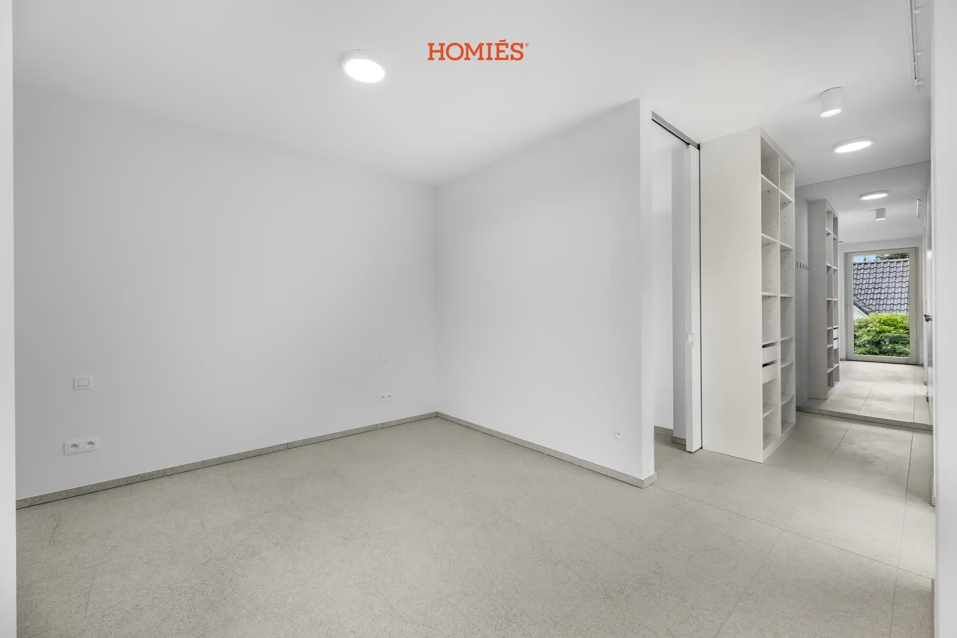 prachtige nieuwbouw met 3 slaapkamers en tuin met bos foto 9