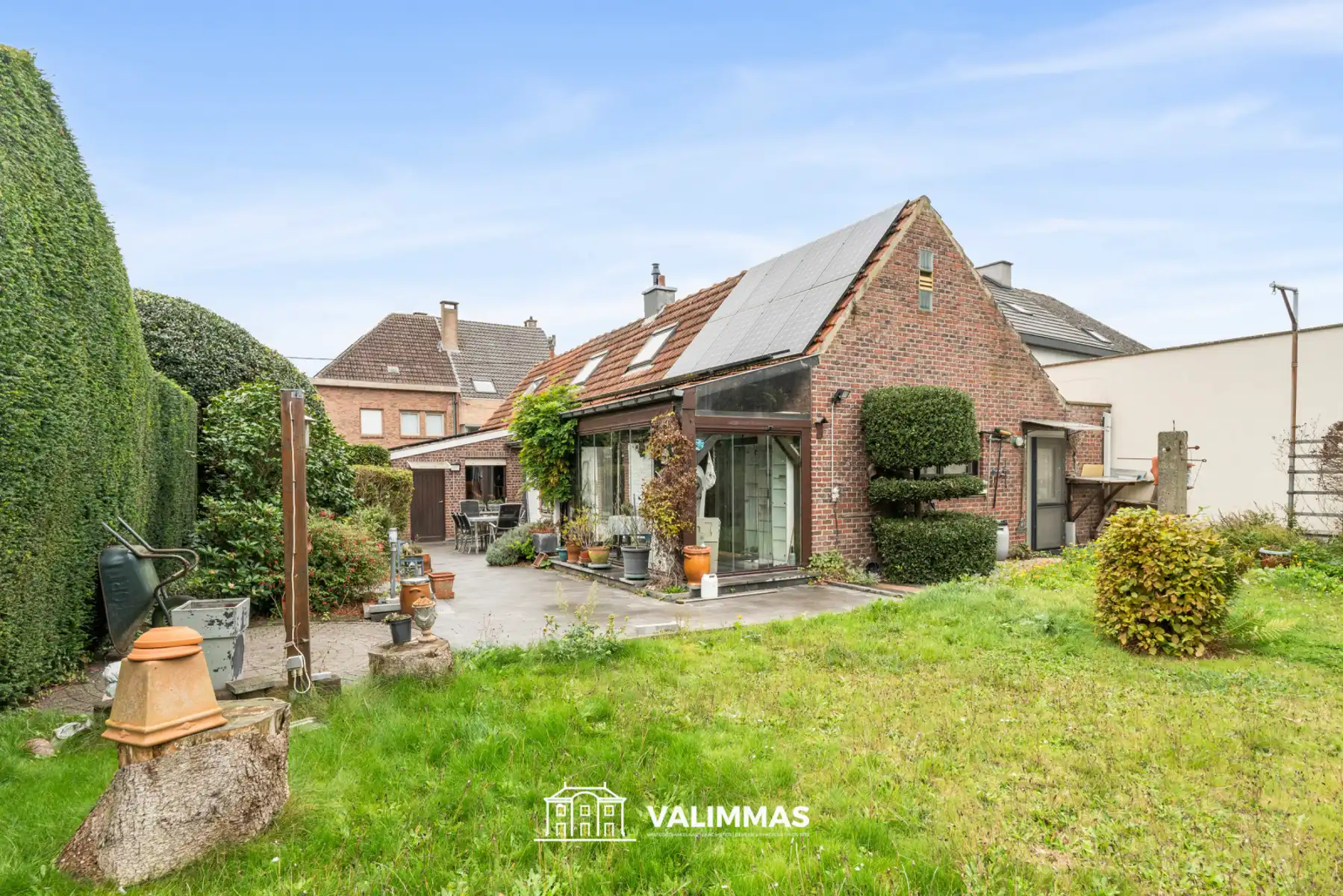 Charmante en instapklare woning met garage en mooie tuin... foto 13