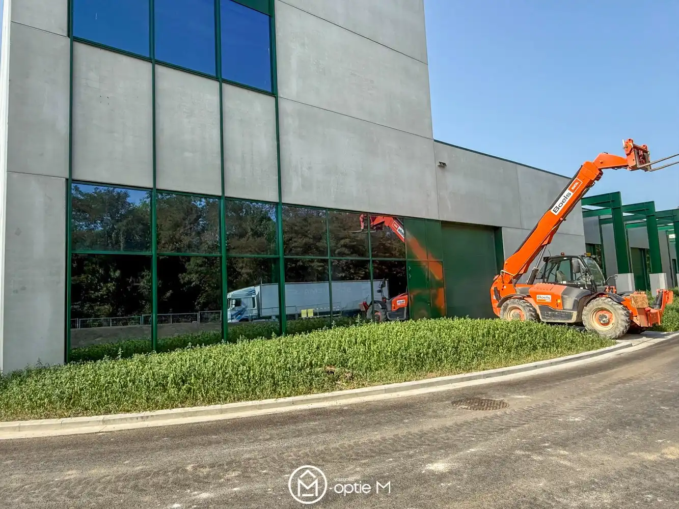 Ruime nieuwbouw KMO-unit foto 3