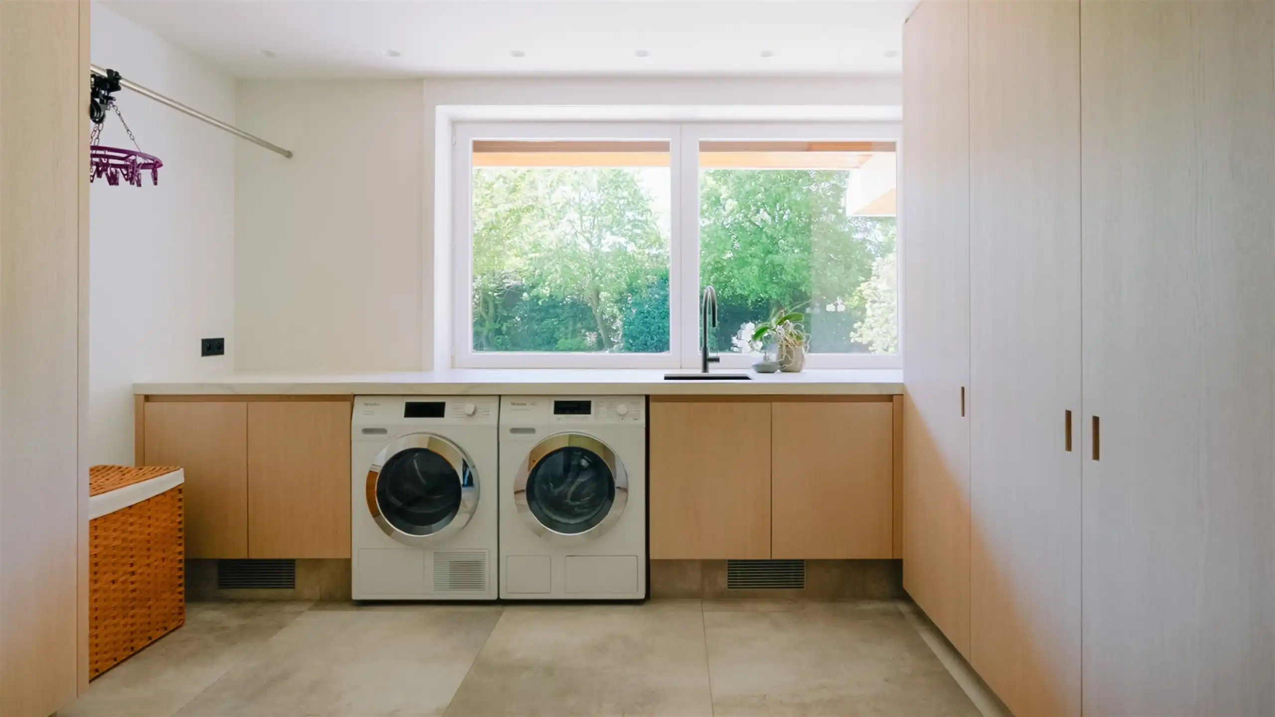 Indrukwekkend Vastgoed op 3.667 m² met dubbele garage foto 27