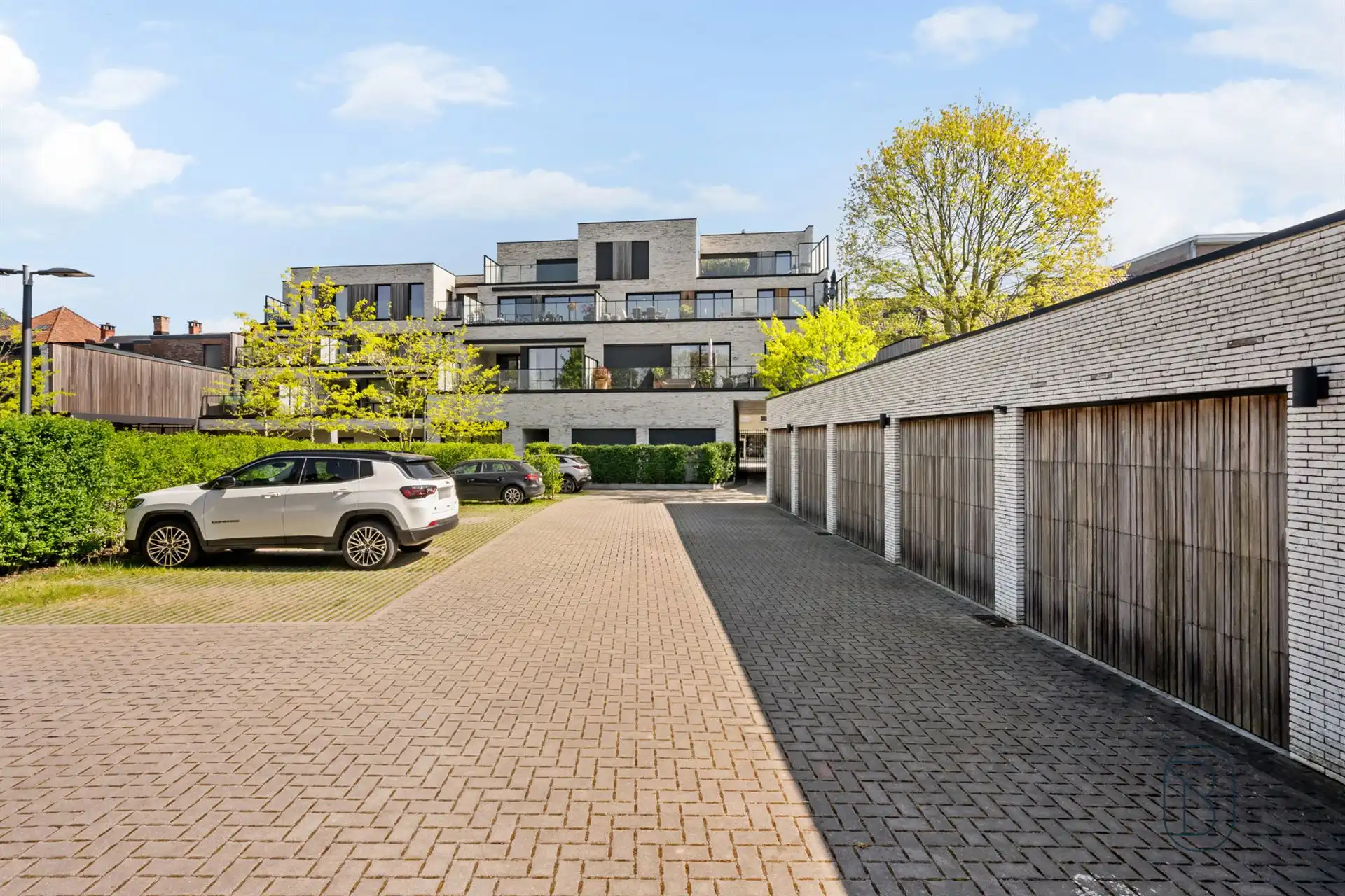 Mooi appartement met zuidgericht terras in centrum Waregem foto 9