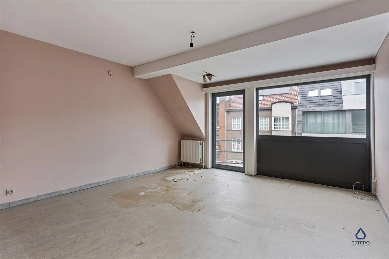 Ruime handelswoning met 3 slaapkamers foto 16